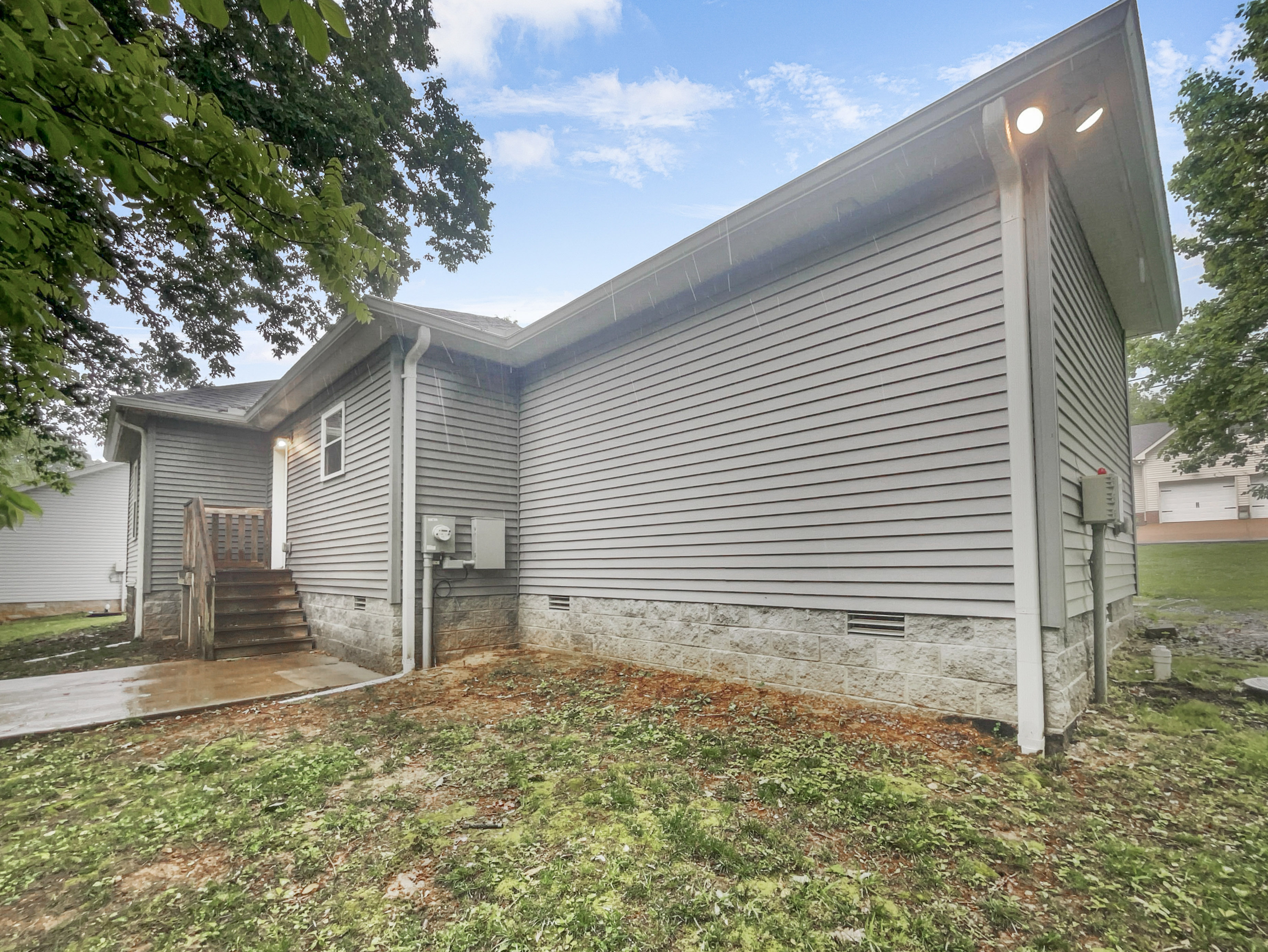 Photo 8 of 15 of 7689 S Swift Rd, Goodlettsville, TN