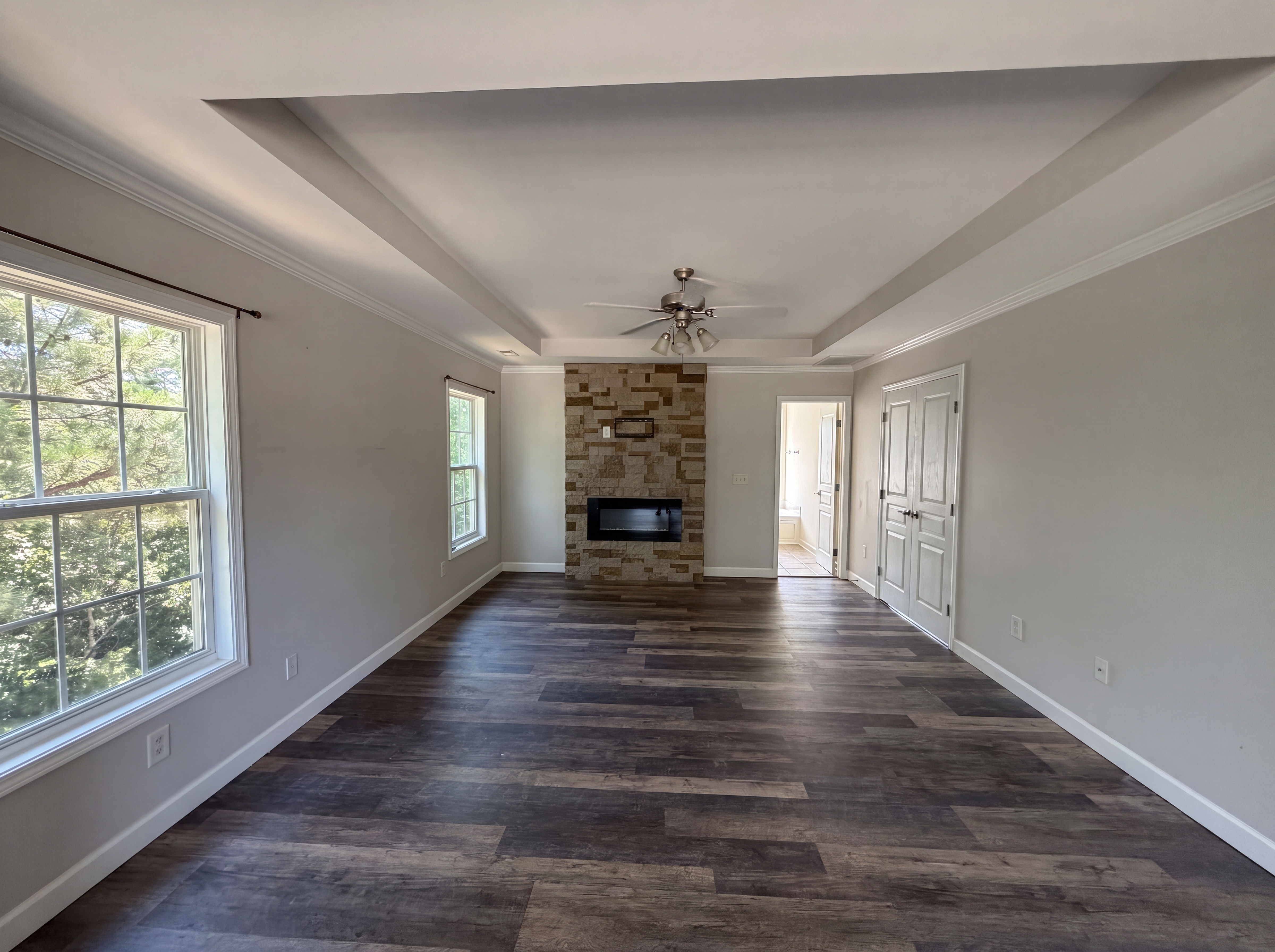 Photo 4 of 22 of 4903 Homeplace Dr, Apex, NC