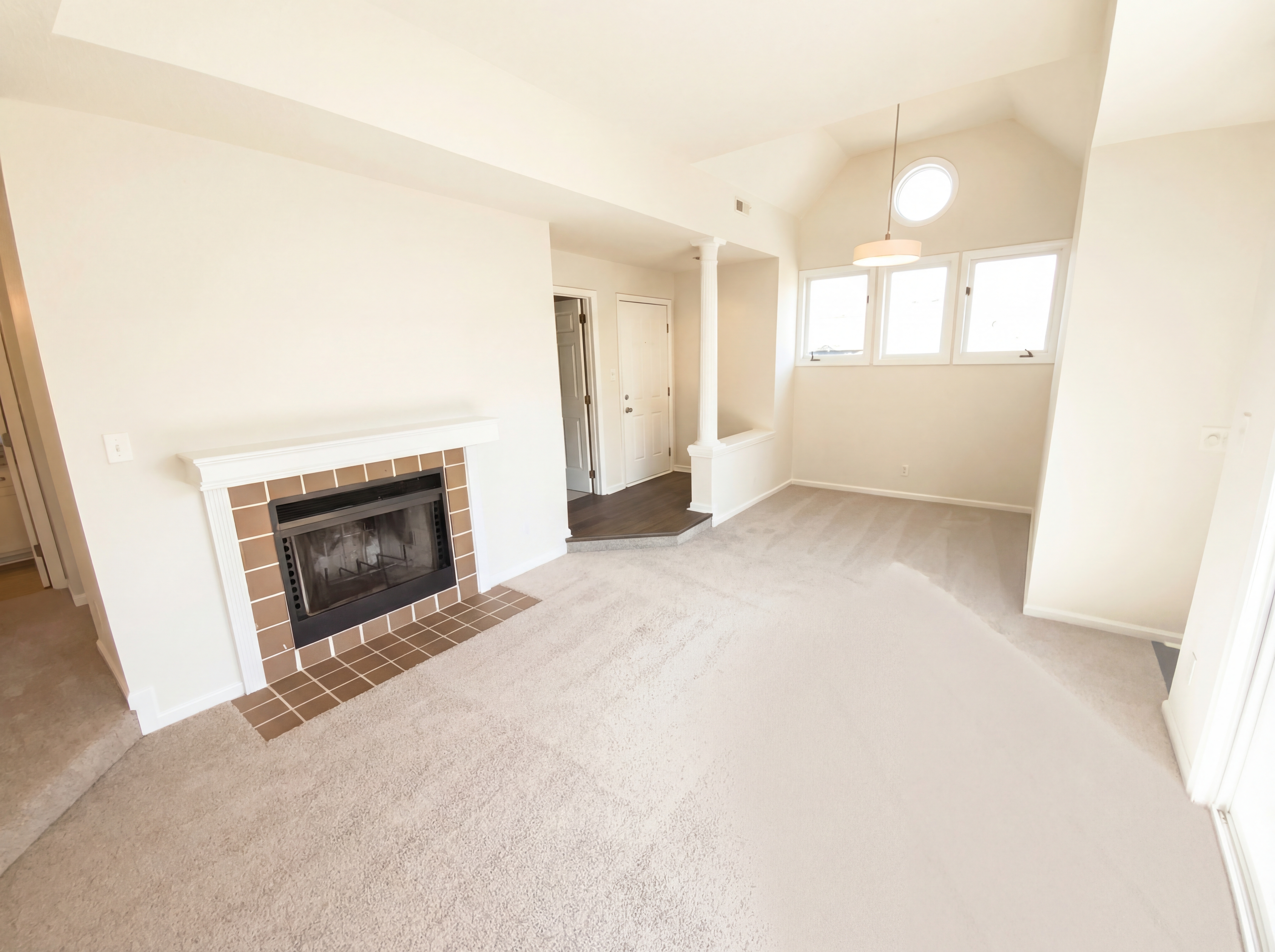 Photo 17 of 28 of 1101 E Morehead St, Charlotte, NC