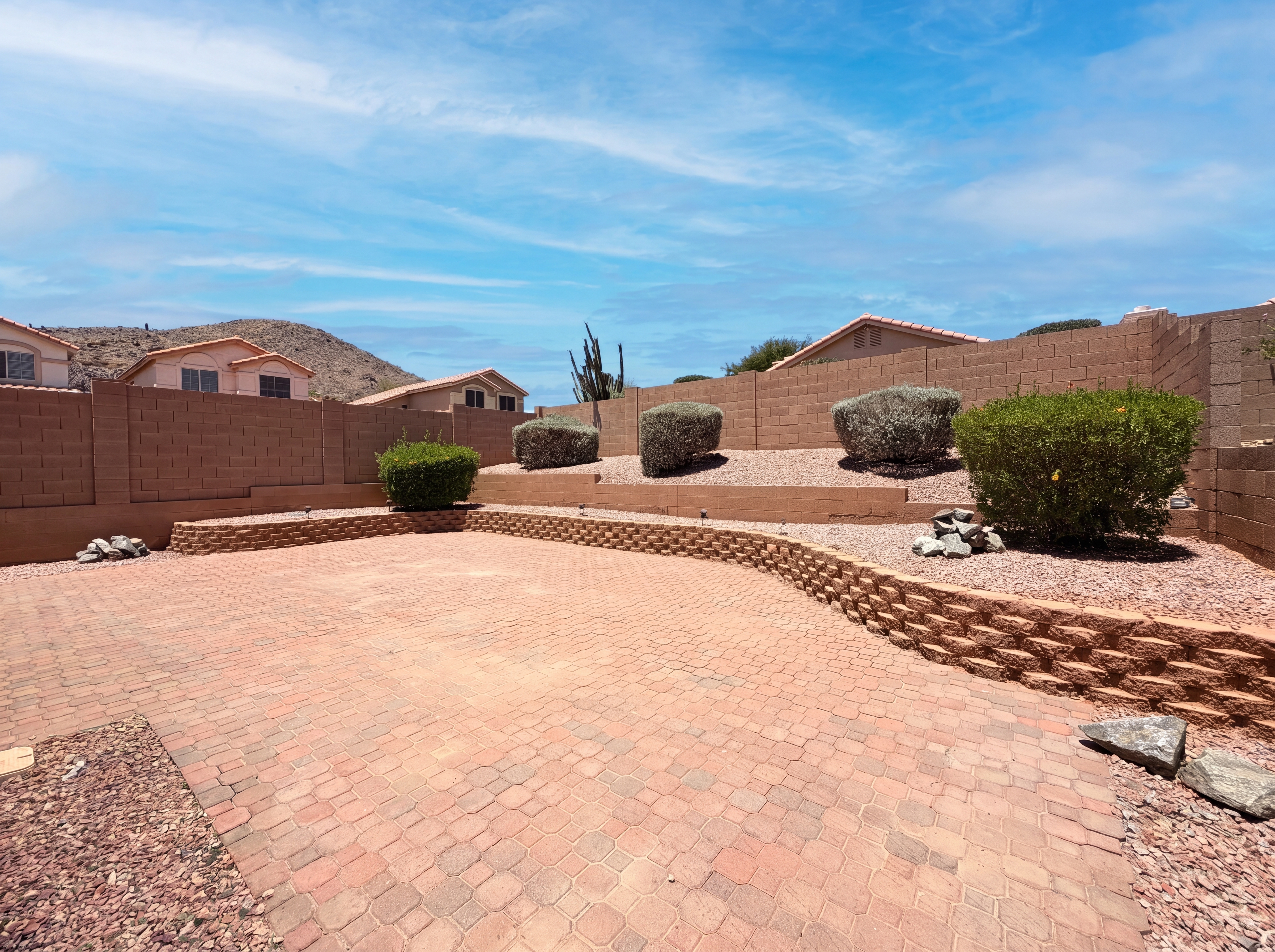 Photo 5 of 19 of 2018 E Windsong Dr, Phoenix, AZ