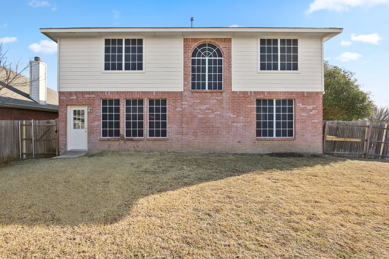 Photo 31 of 32 - 3553 Sedona Dr, Grand Prairie, TX 75052