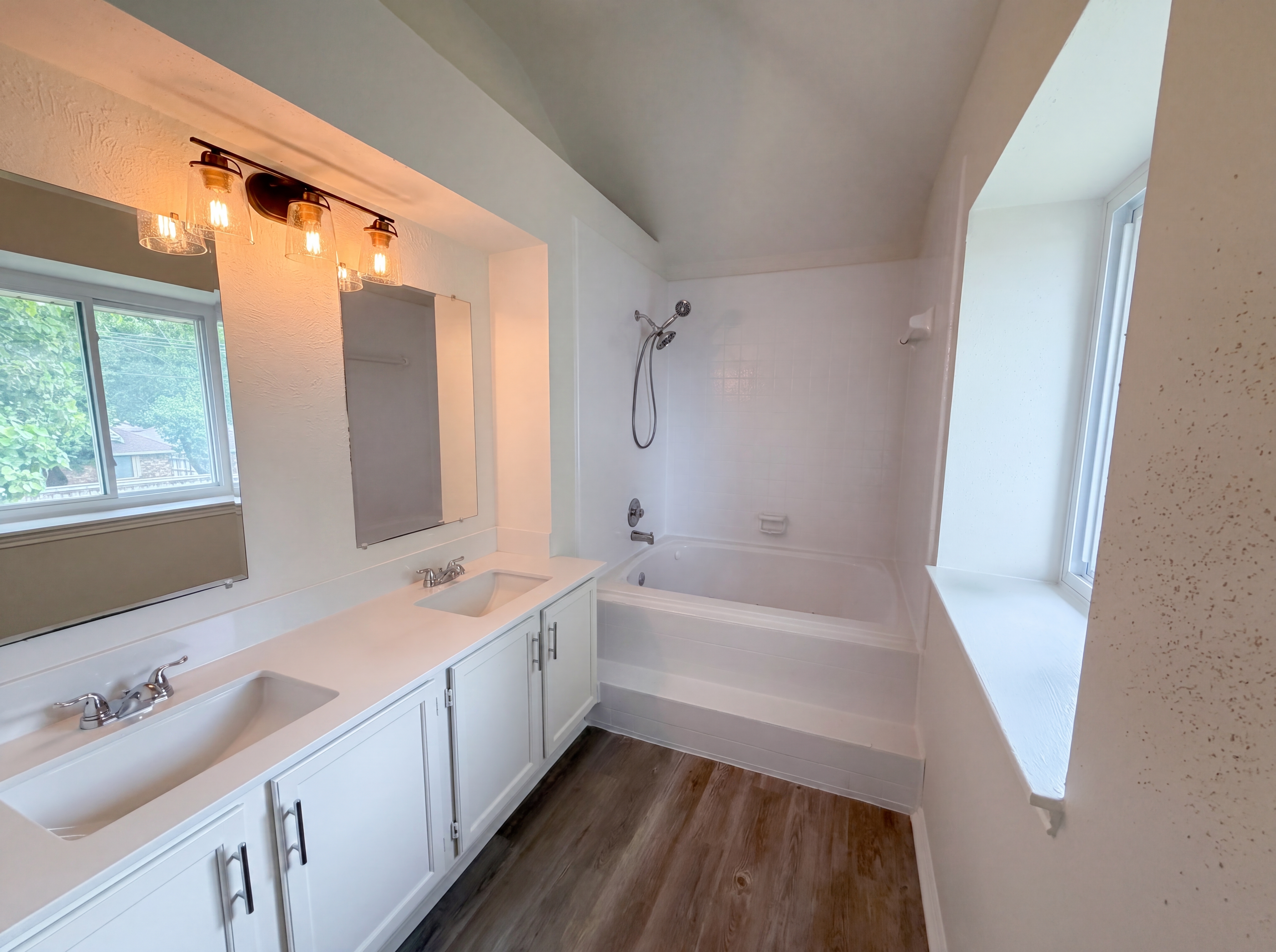 Photo 16 of 19 of 2804 Rice Dr, Rowlett, TX