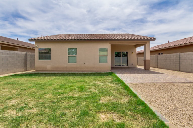 Photo 22 of 25 - 300 W Lyle Ave, San Tan Valley, AZ 85140