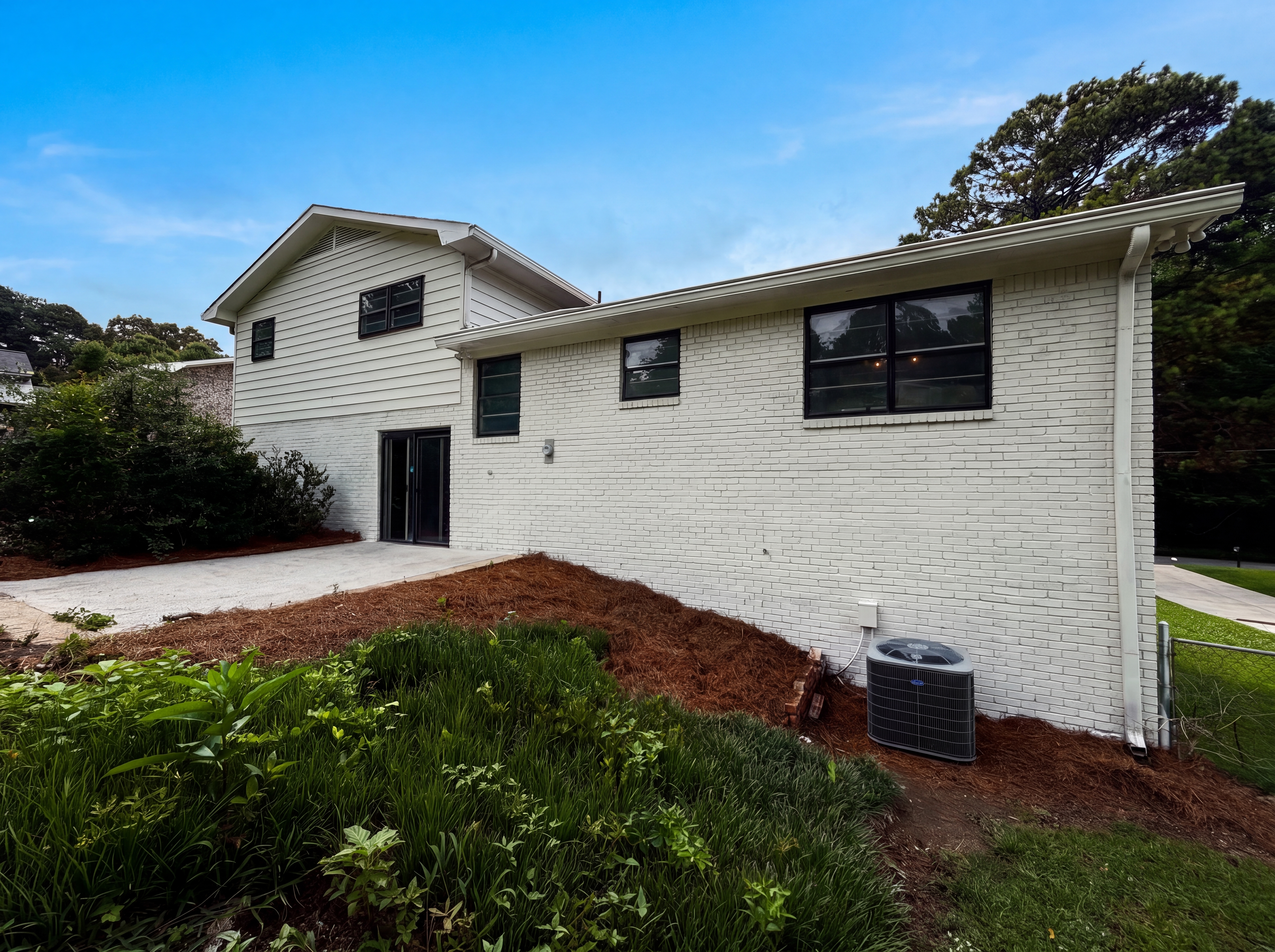 Photo 29 of 33 of 2904 Marlin Dr, Atlanta, GA