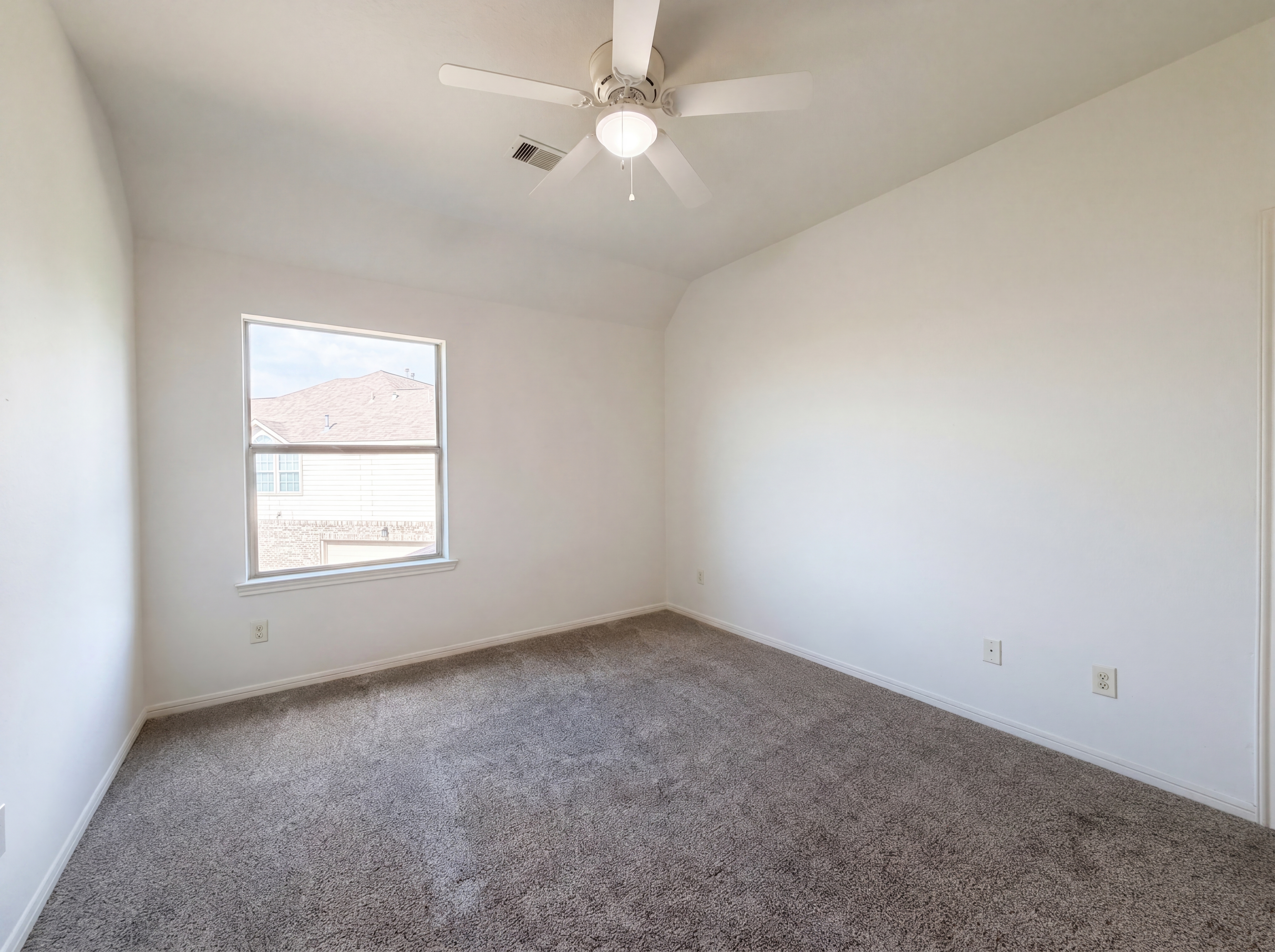 Photo 24 of 29 of 8611 Bright Angel Ln, Cypress, TX
