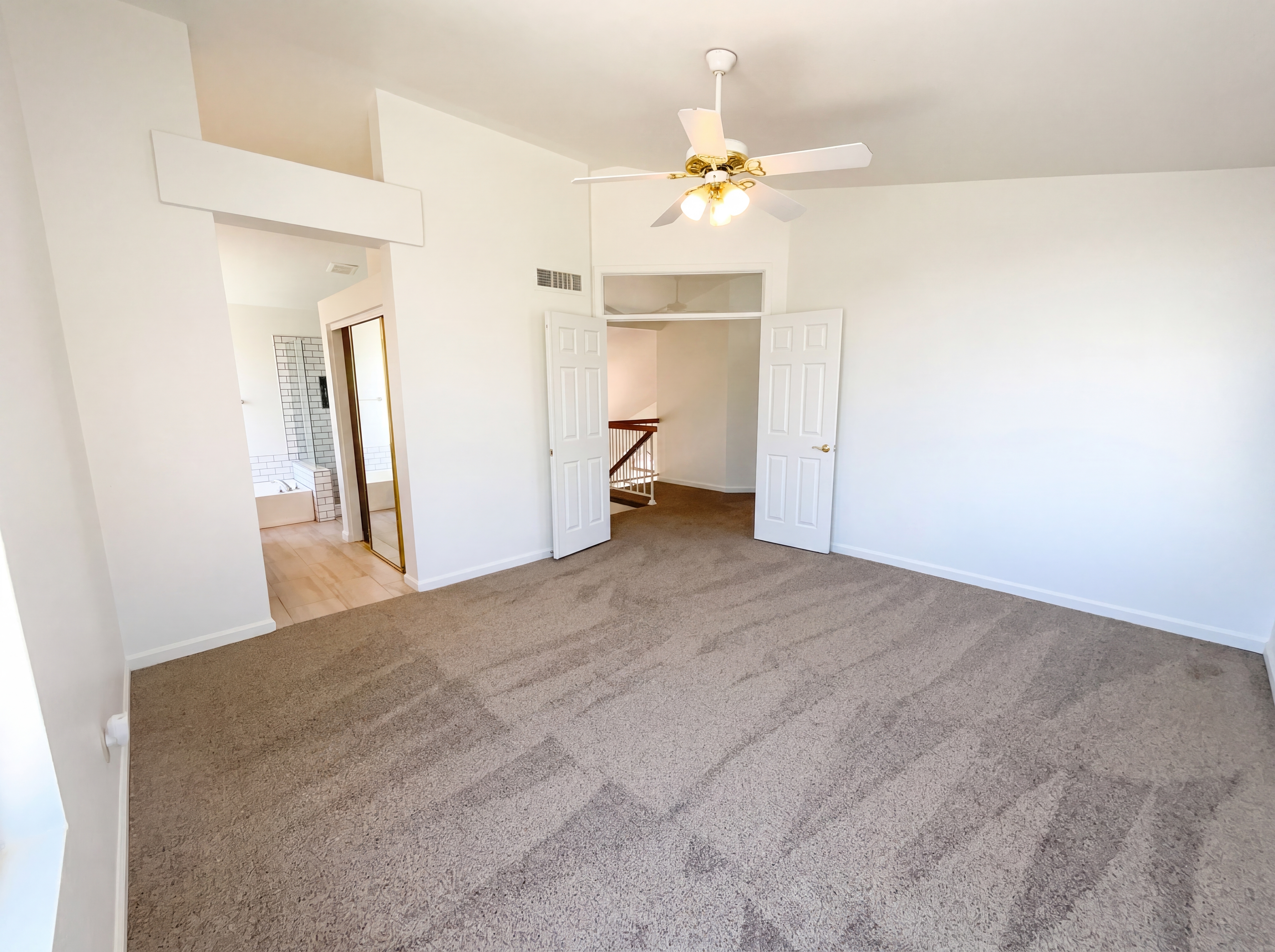 Photo 4 of 30 of 1143 E Harbor View Dr, Gilbert, AZ