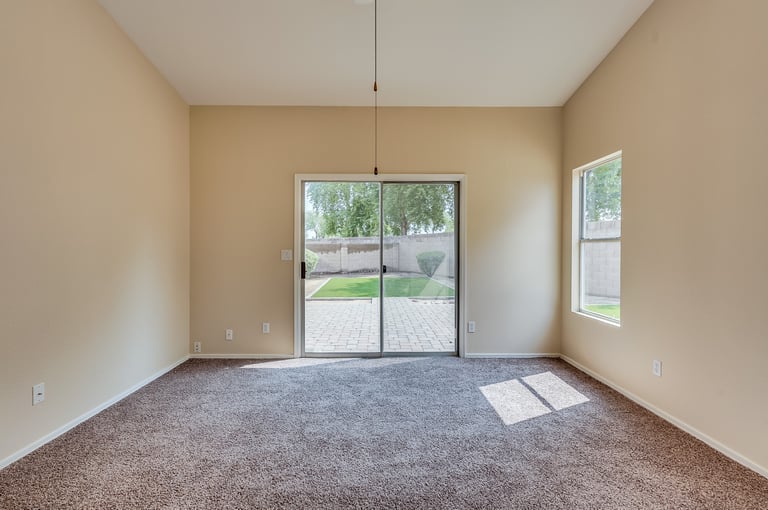 Photo 4 of 16 - 2331 S Karen Dr, Chandler, AZ 85286
