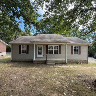 Property photo 1 of 685 Douglas Ave