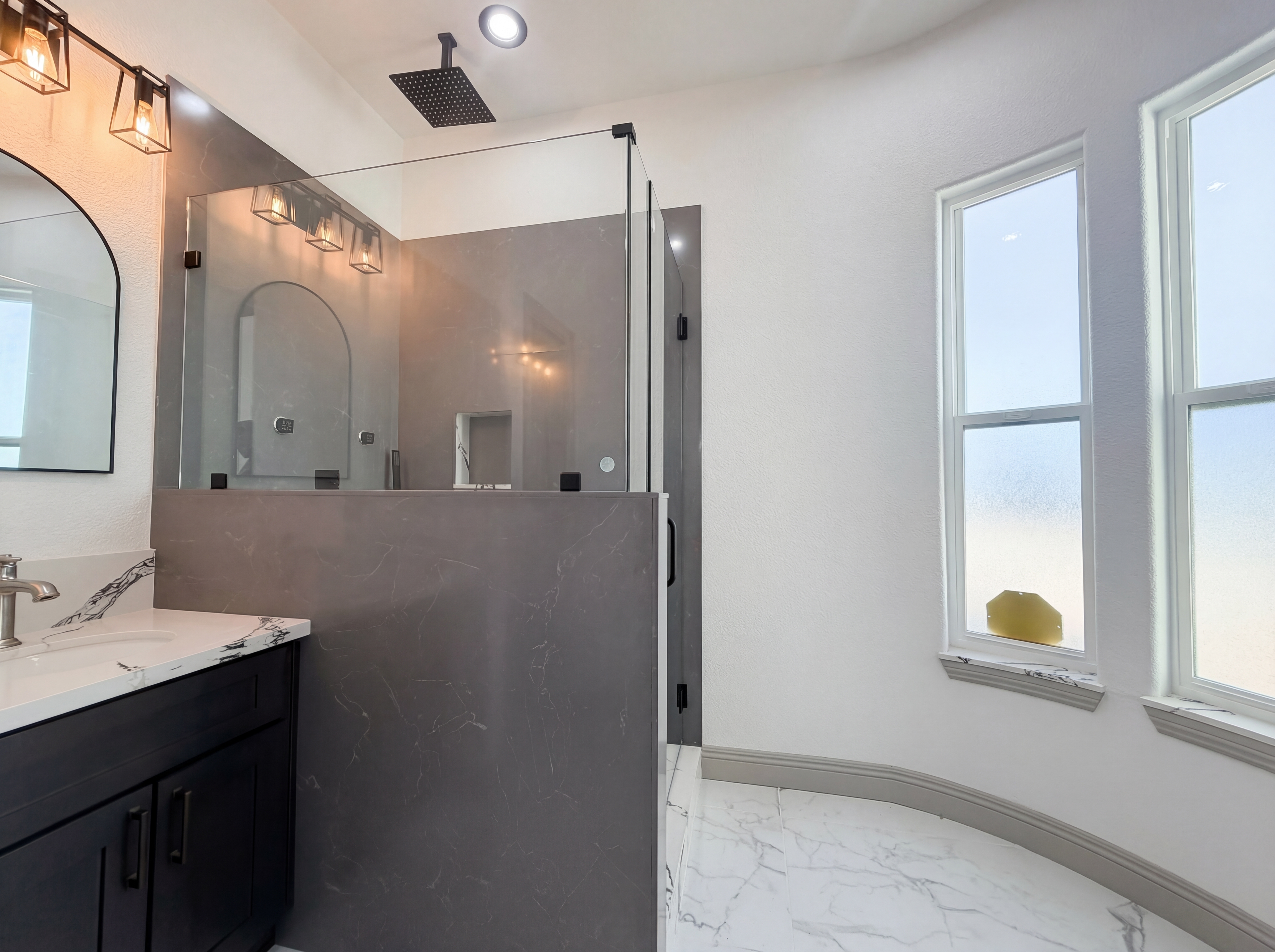 Photo 13 of 60 of 14537 Mira Vista Ln, Lockeford, CA