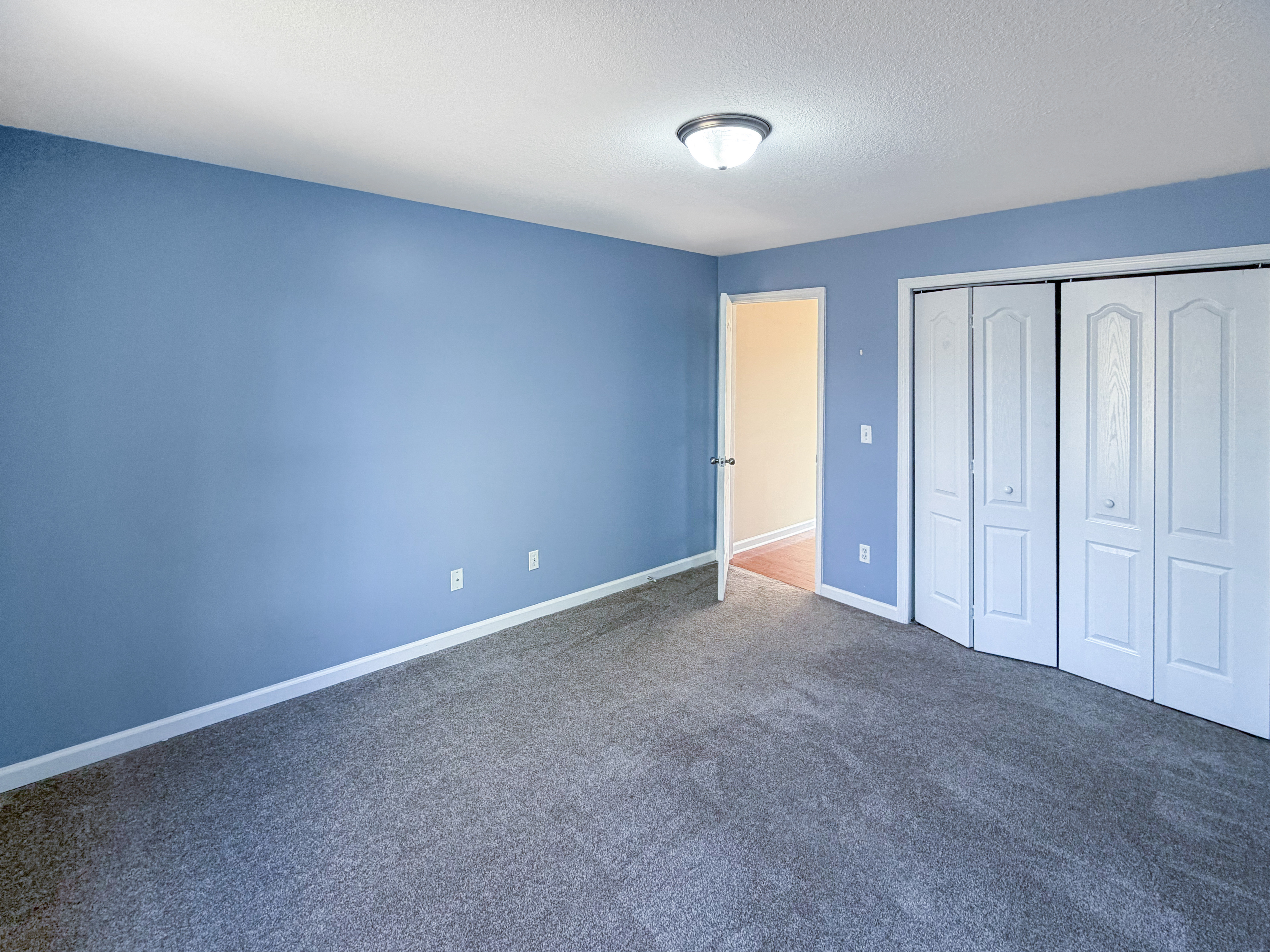 Photo 11 of 25 of 7446 Salmon Ln, Ooltewah, TN