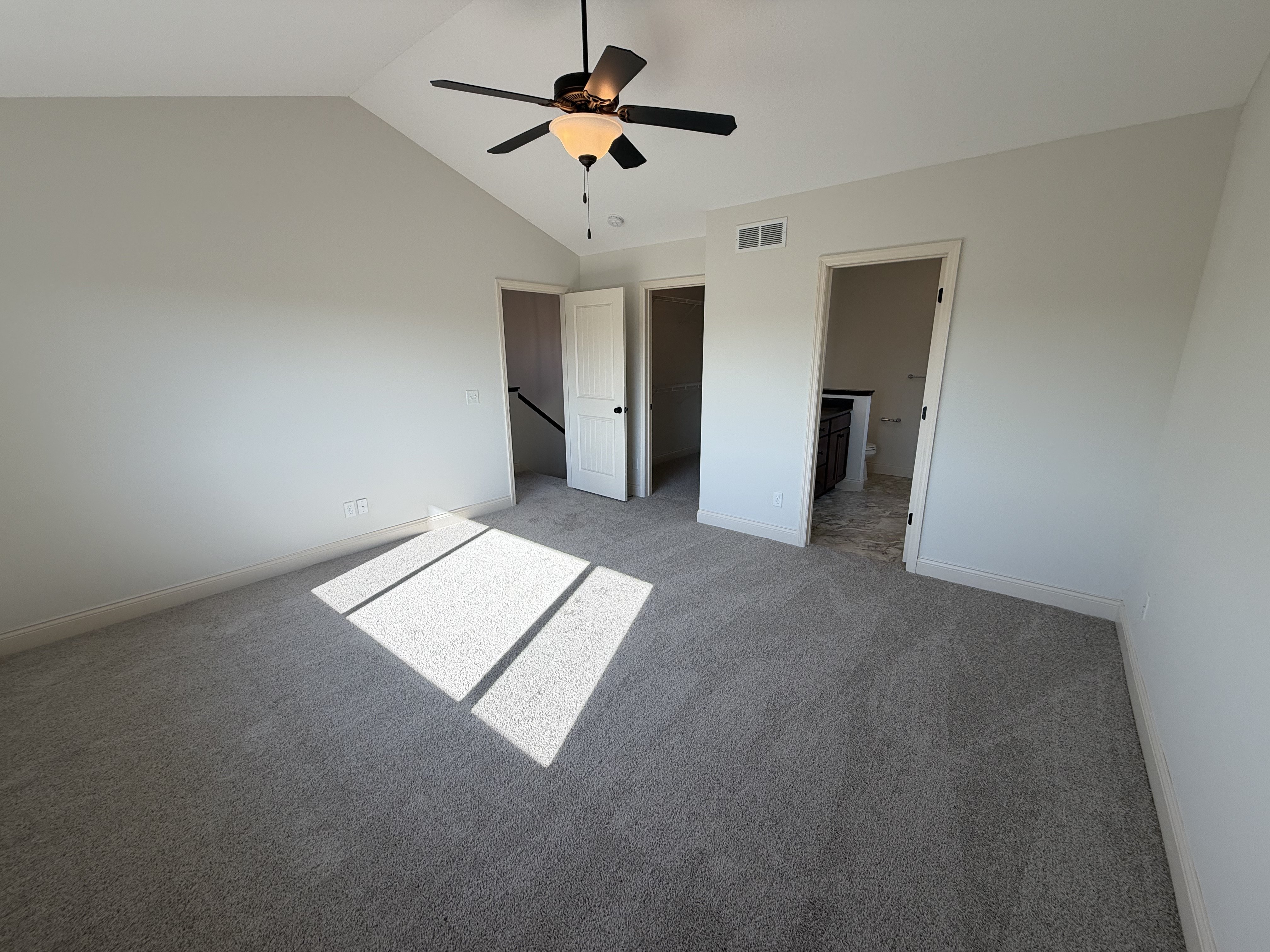 Photo 12 of 42 of 4595 196th St W, Farmington, MN