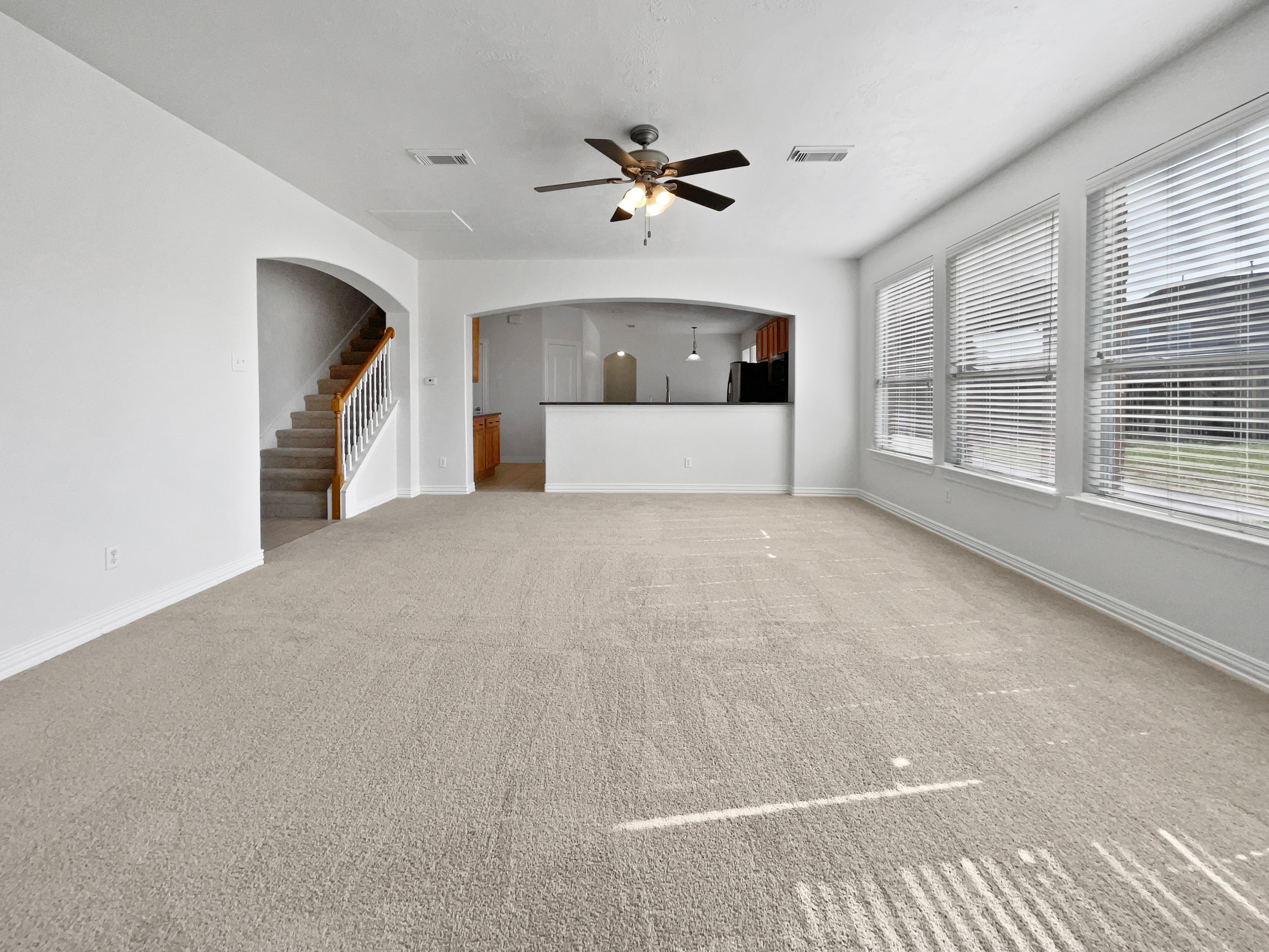 Photo 11 of 25 of 15215 Wooded Field Trl, Cypress, TX