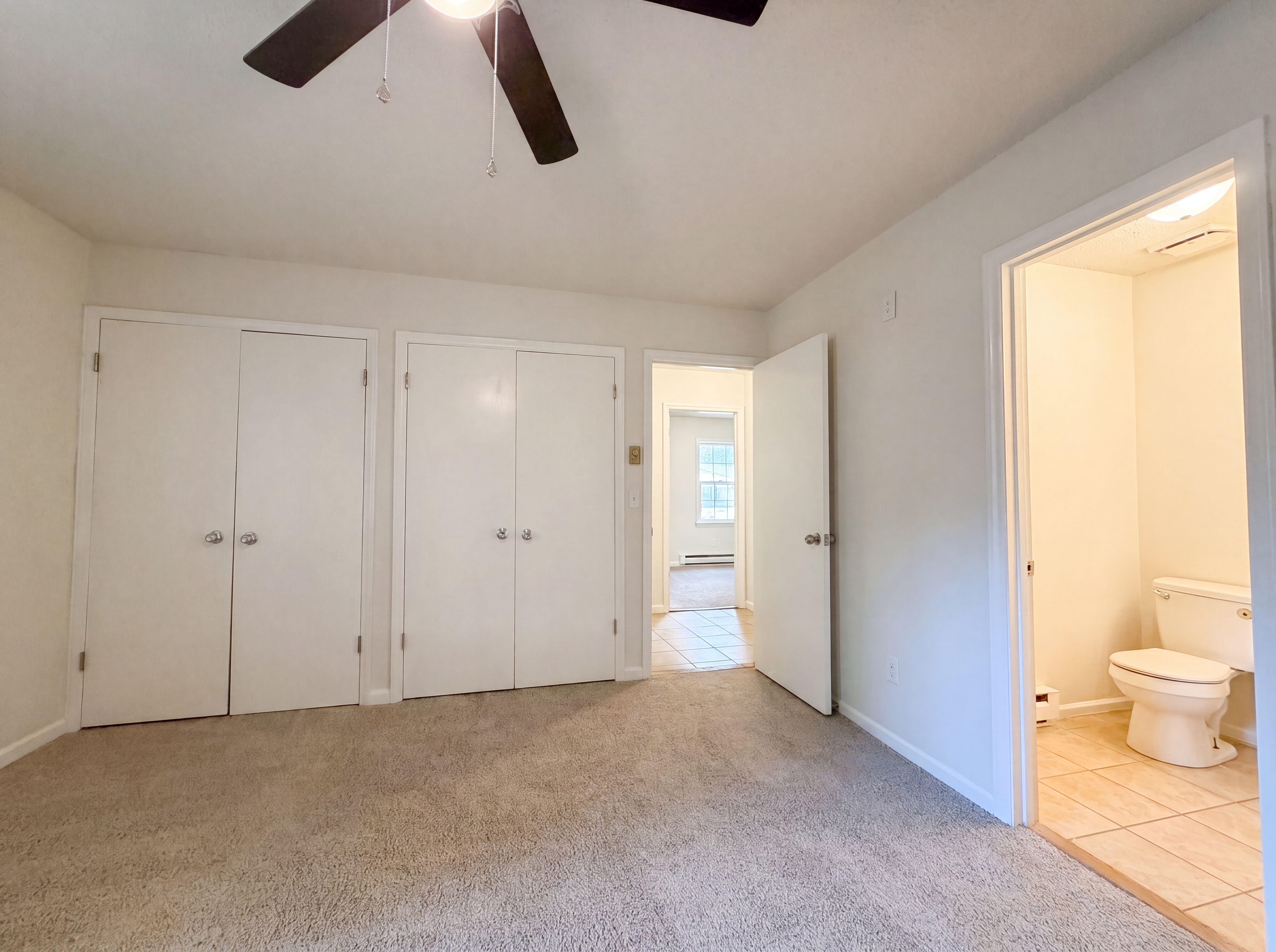 Photo 4 of 23 of 4708 Chaucer Dr, Greensboro, NC