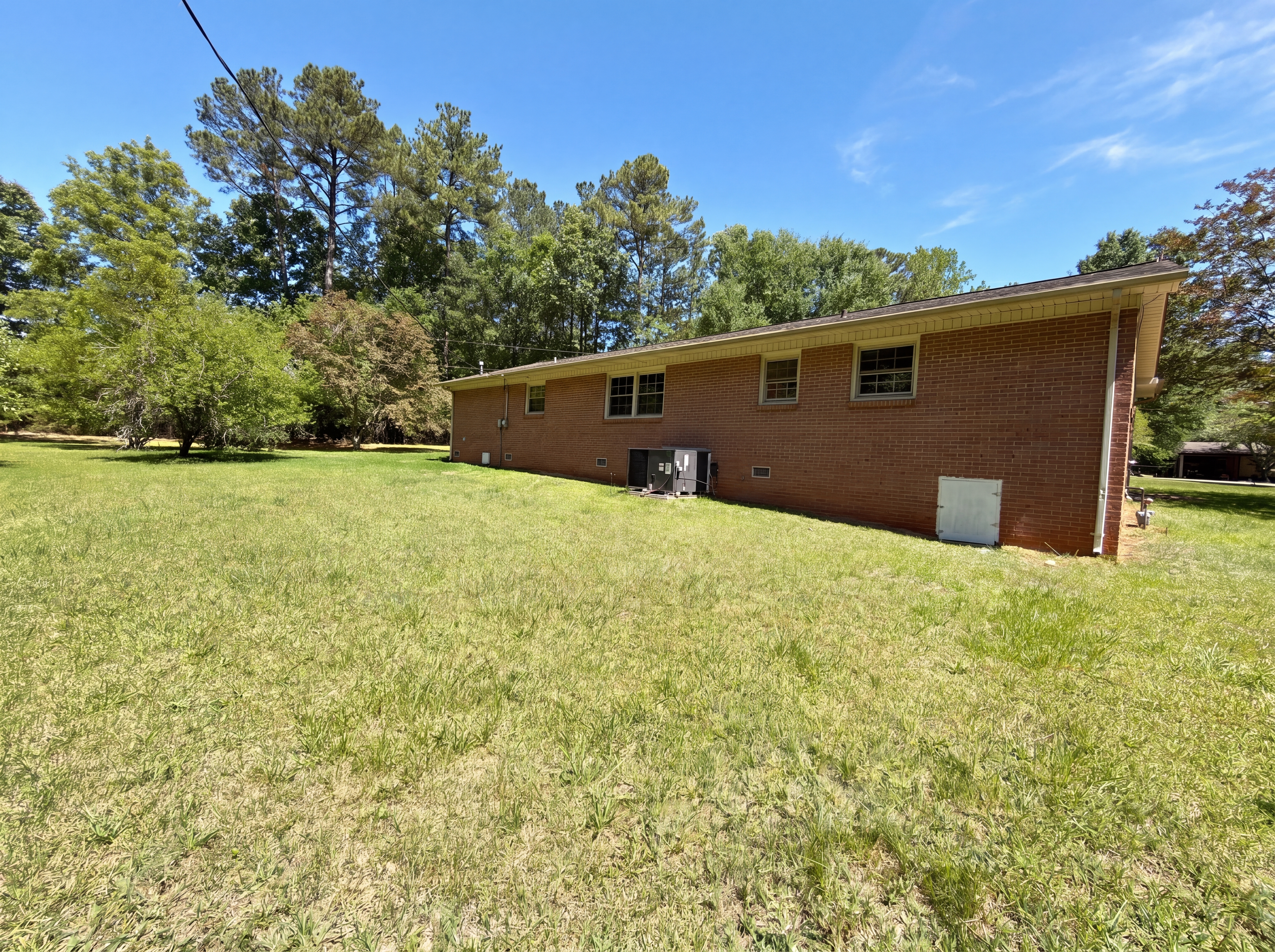 Photo 15 of 17 of 1415 Crestfield Dr, Lancaster, SC