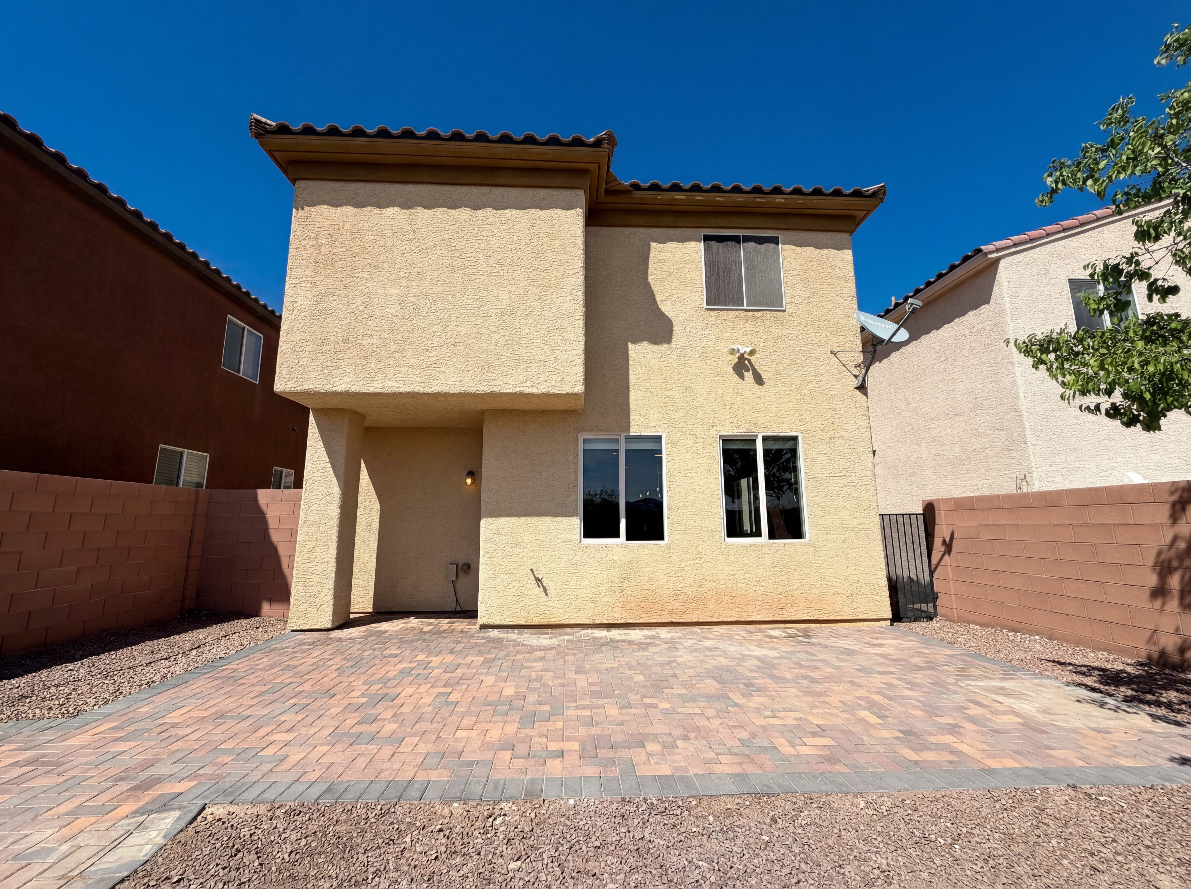 Photo 22 of 27 of 779 Proud Waters Ct, Las Vegas, NV