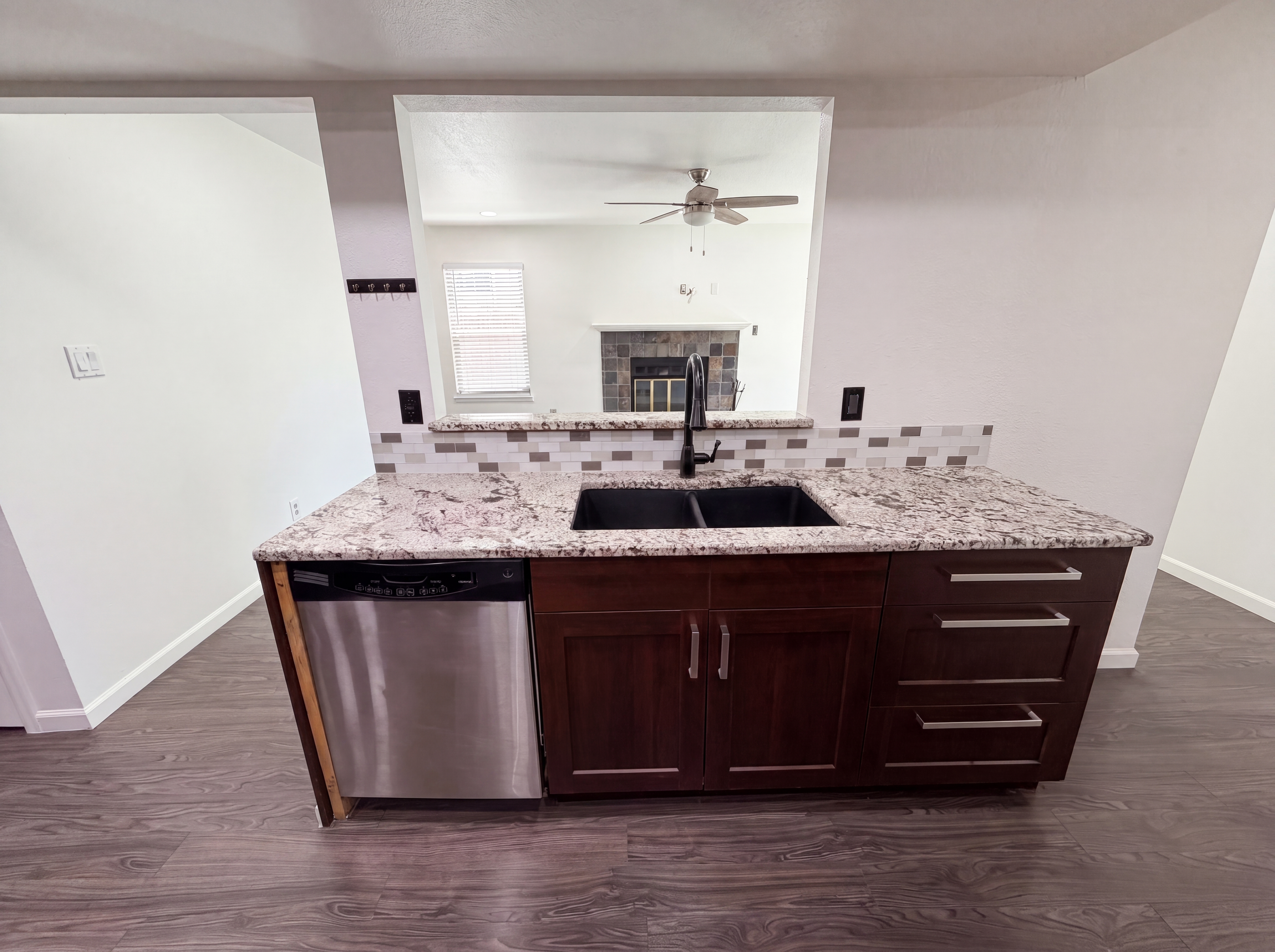 Photo 7 of 28 of 11835 Lincoln St, Northglenn, CO