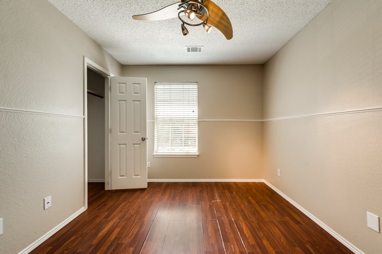 Photo 33 of 35 - 7501 Euclid Dr, Rowlett, TX 75089