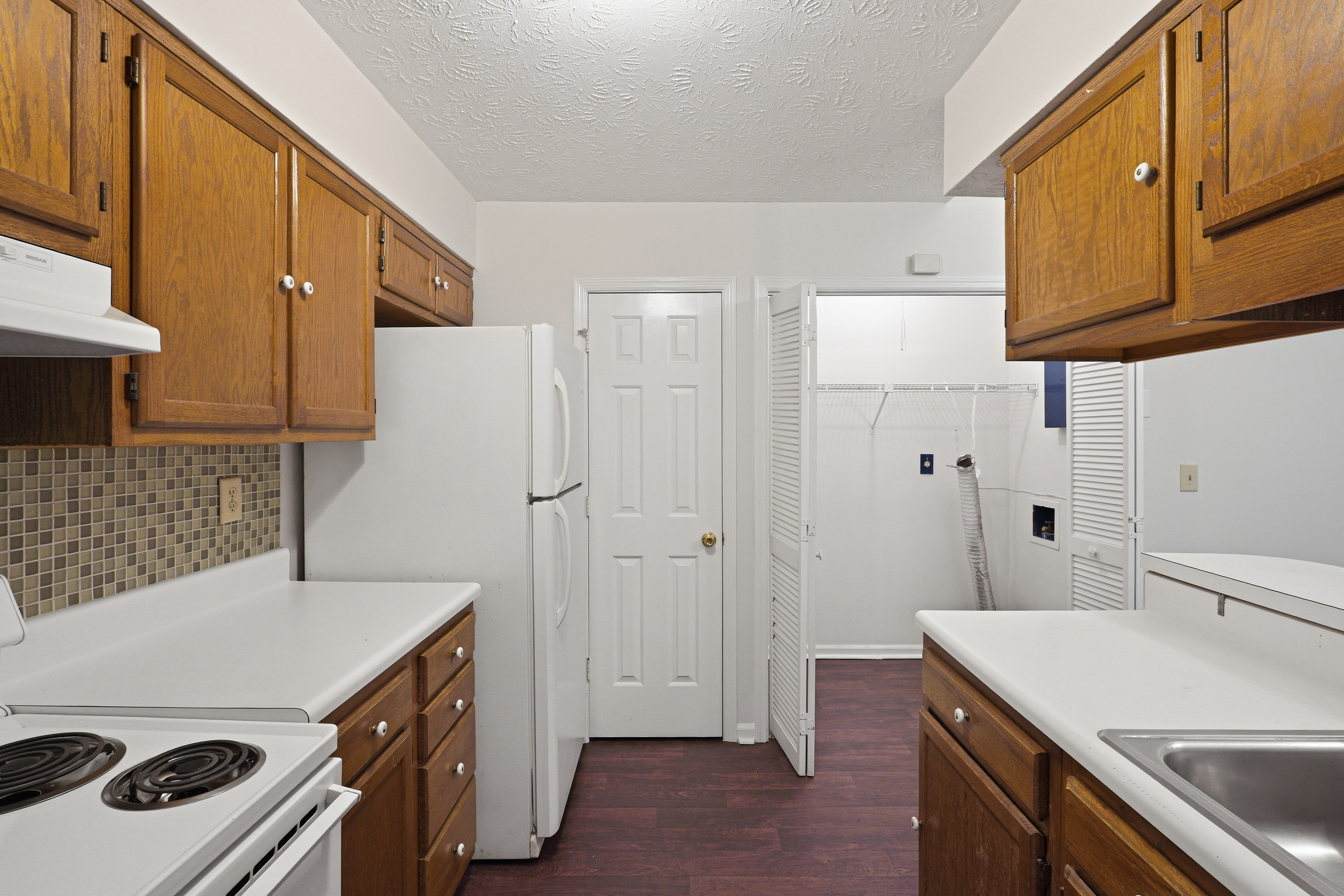 Photo 14 of 33 of 140 Forrest Brook Dr, Palmetto, GA