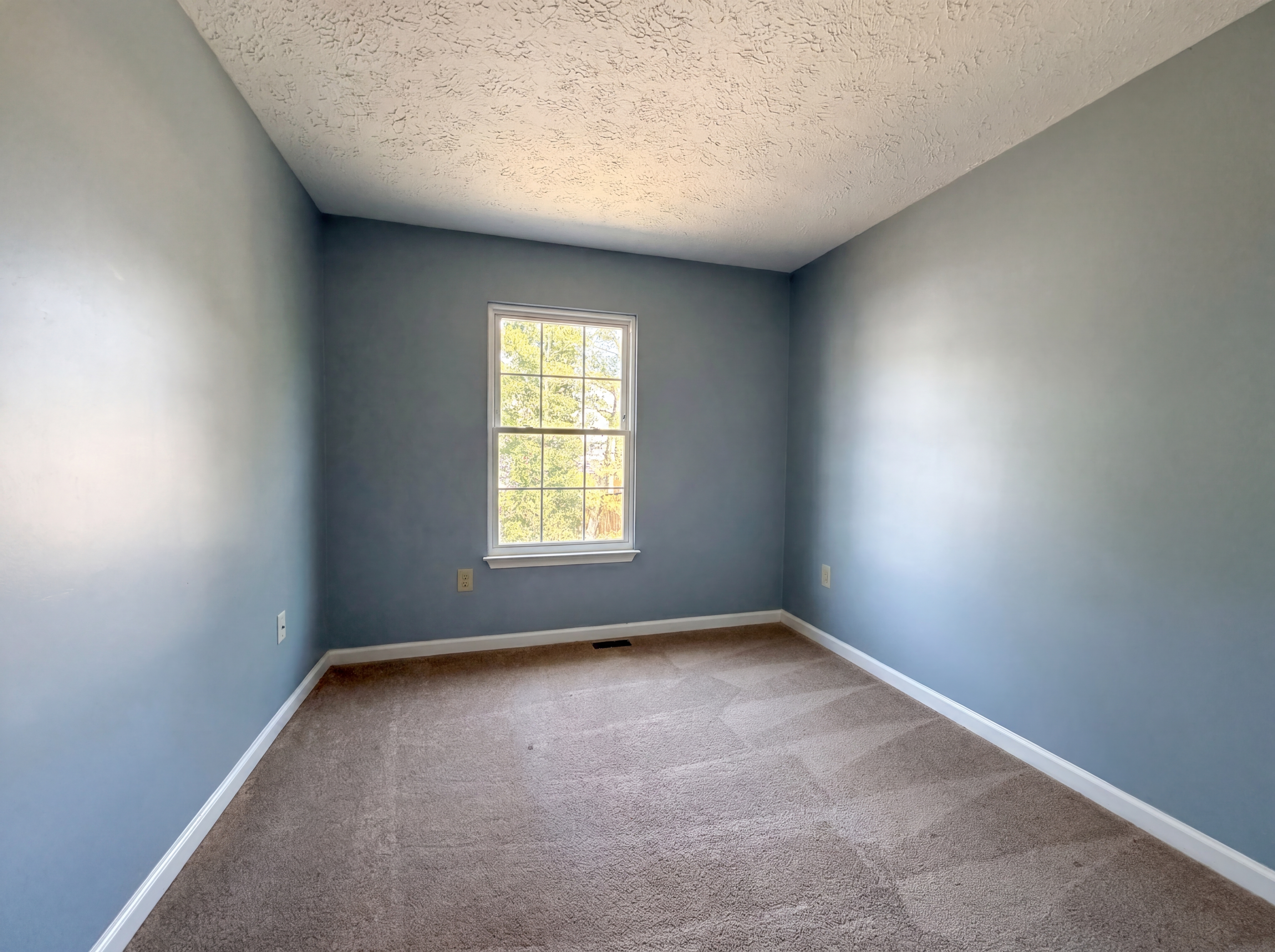 Photo 11 of 41 of 5812 Springfish Pl, Waldorf, MD