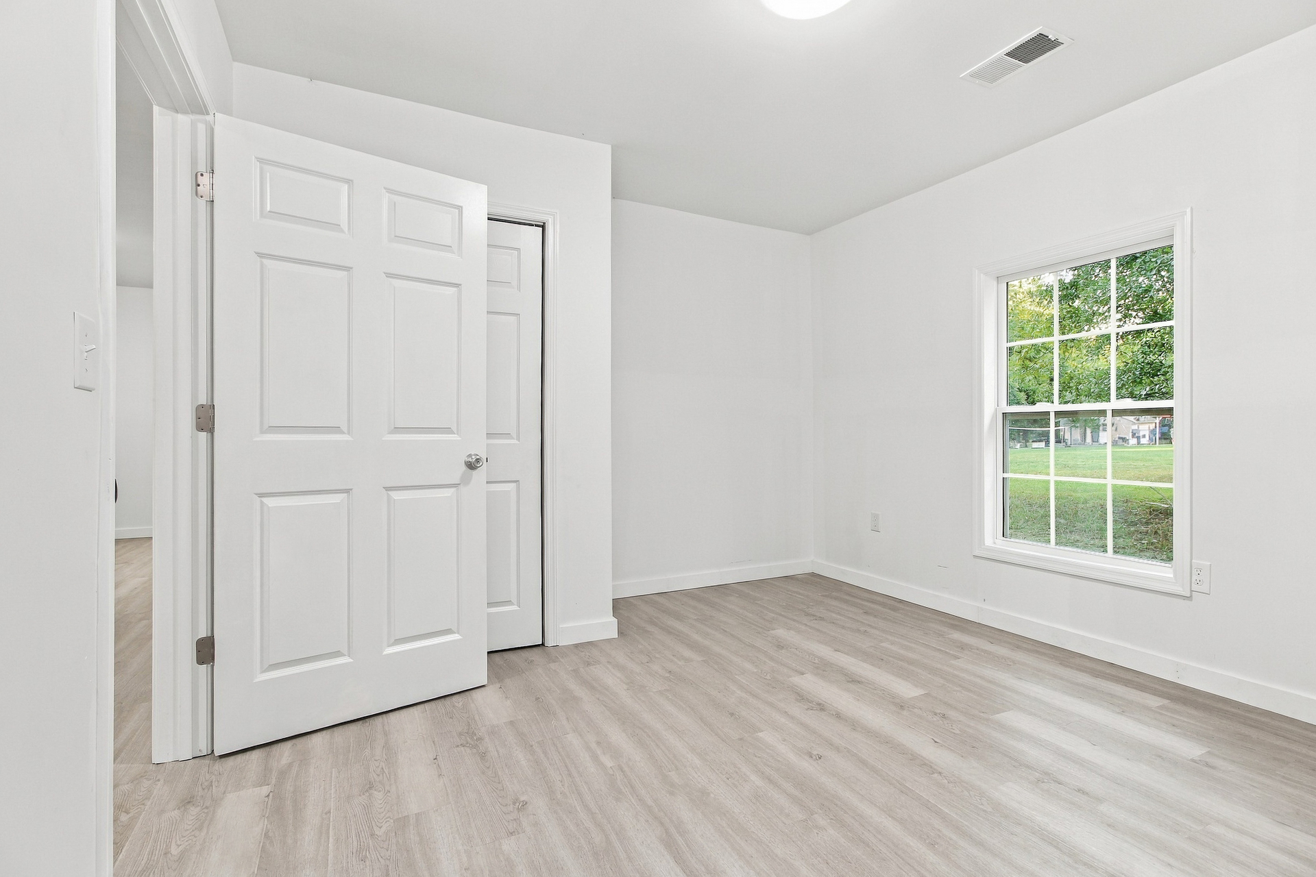 Photo 6 of 10 of 229 Cater St, Belton, SC