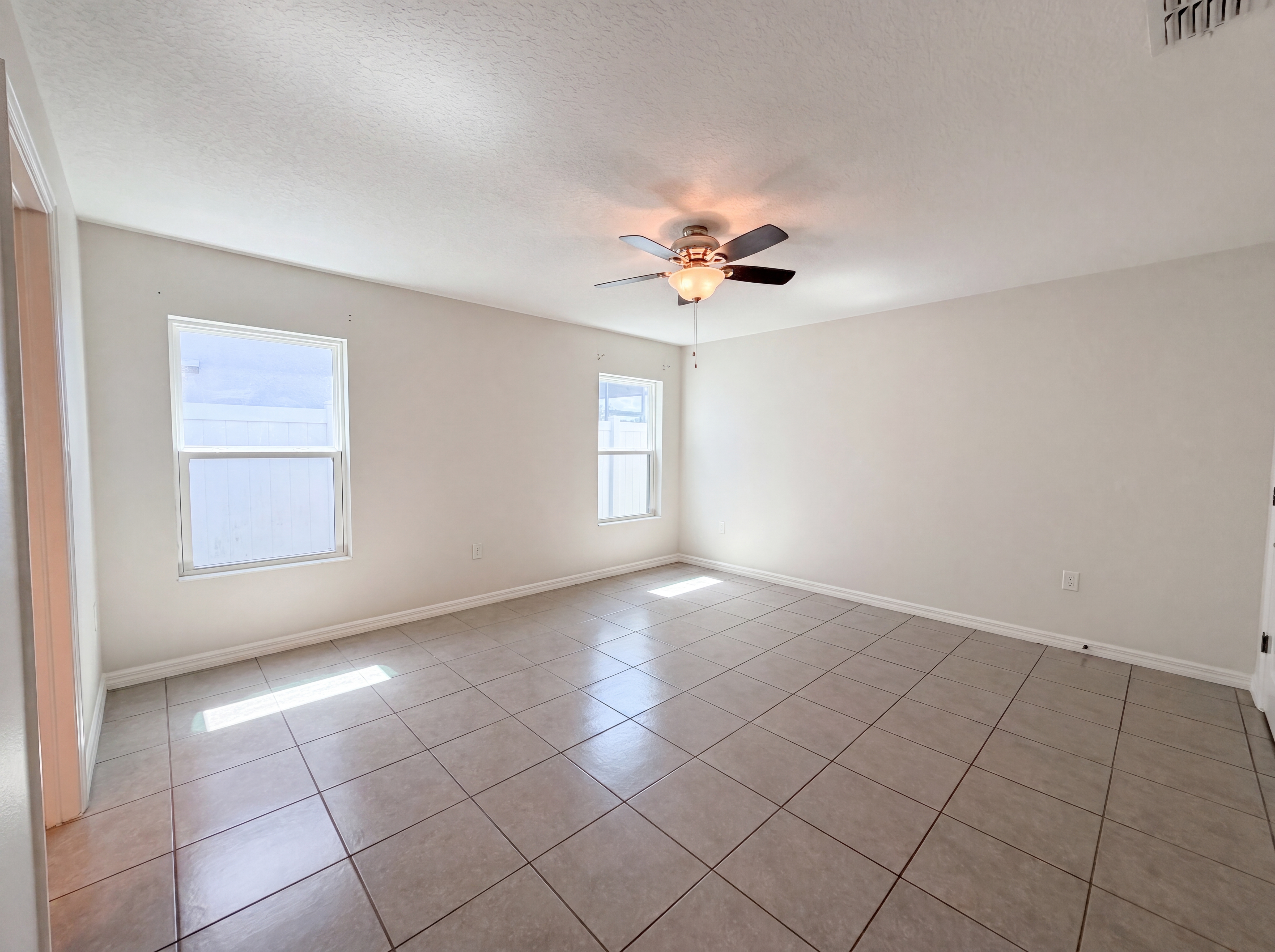 Photo 18 of 31 of 11534 Brighton Knoll Loop, Riverview, FL