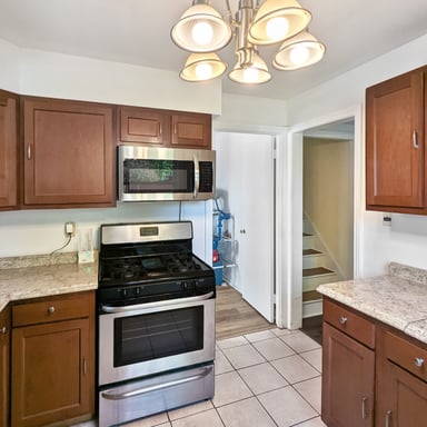 Property photo 2 of 4135 Eastway Rd