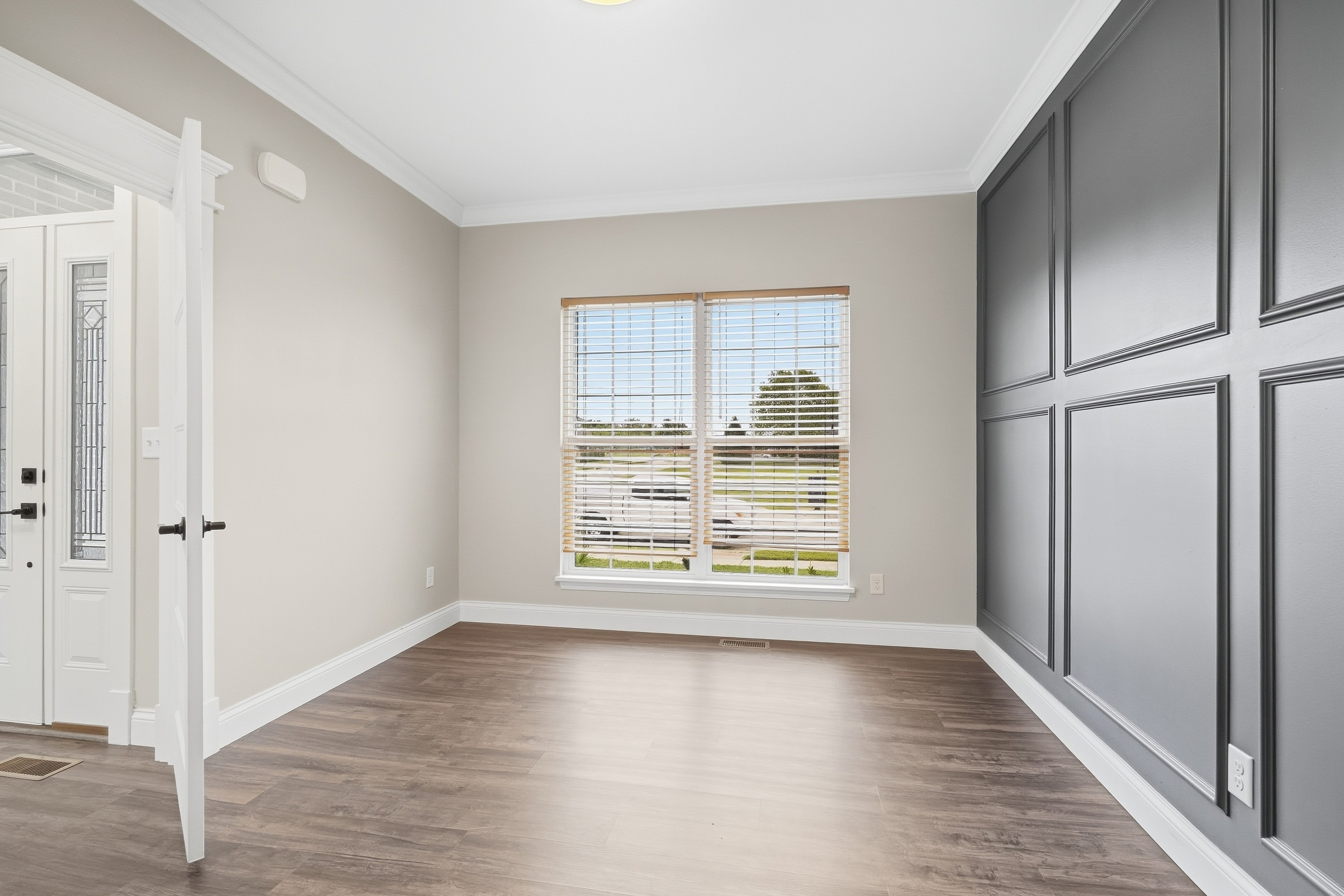 Photo 12 of 39 of 1623 Oglesby Dr, Edwardsville, IL