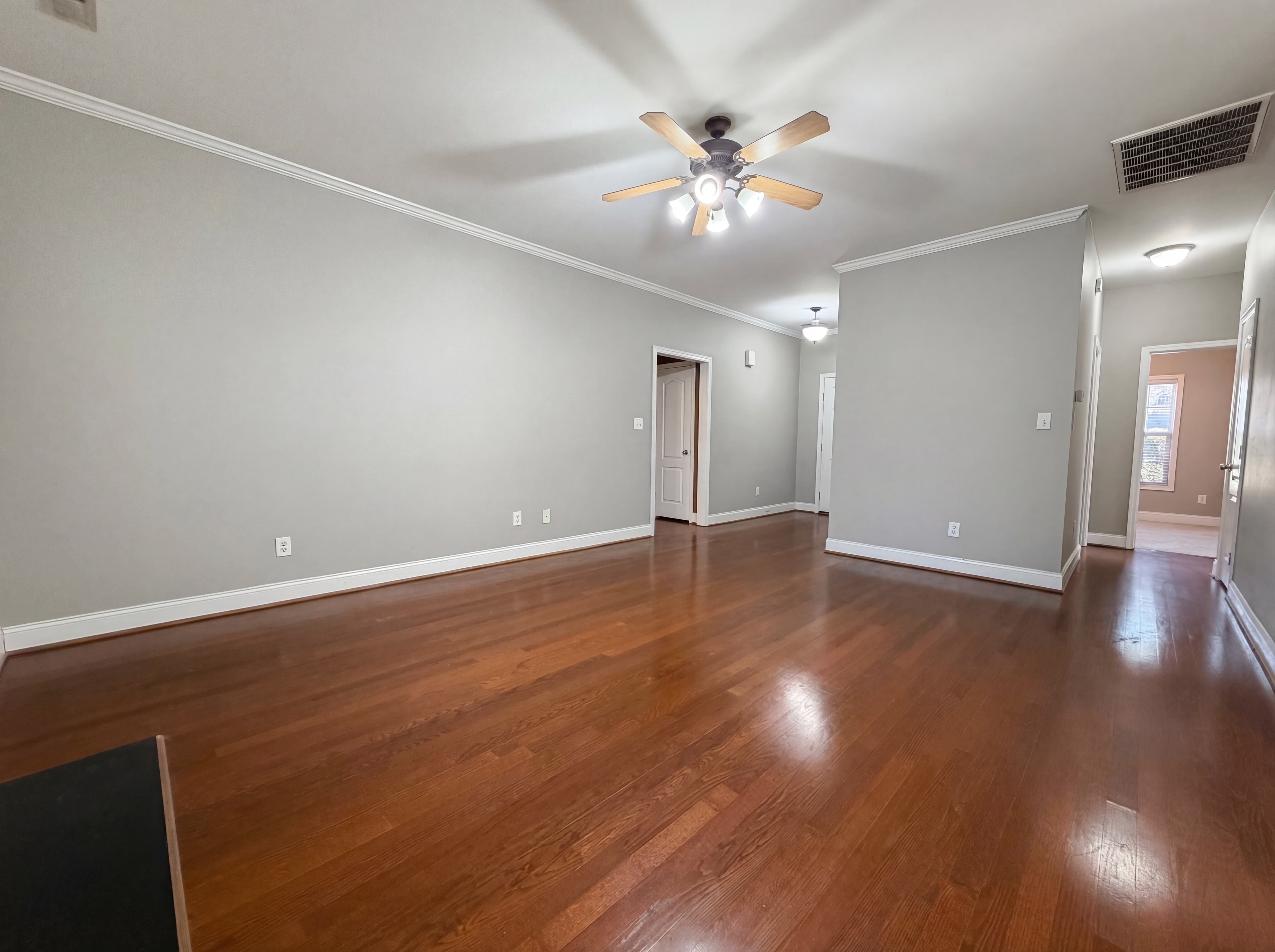 Photo 14 of 18 of 4170 Hathaway Ln, Mount Olive, AL