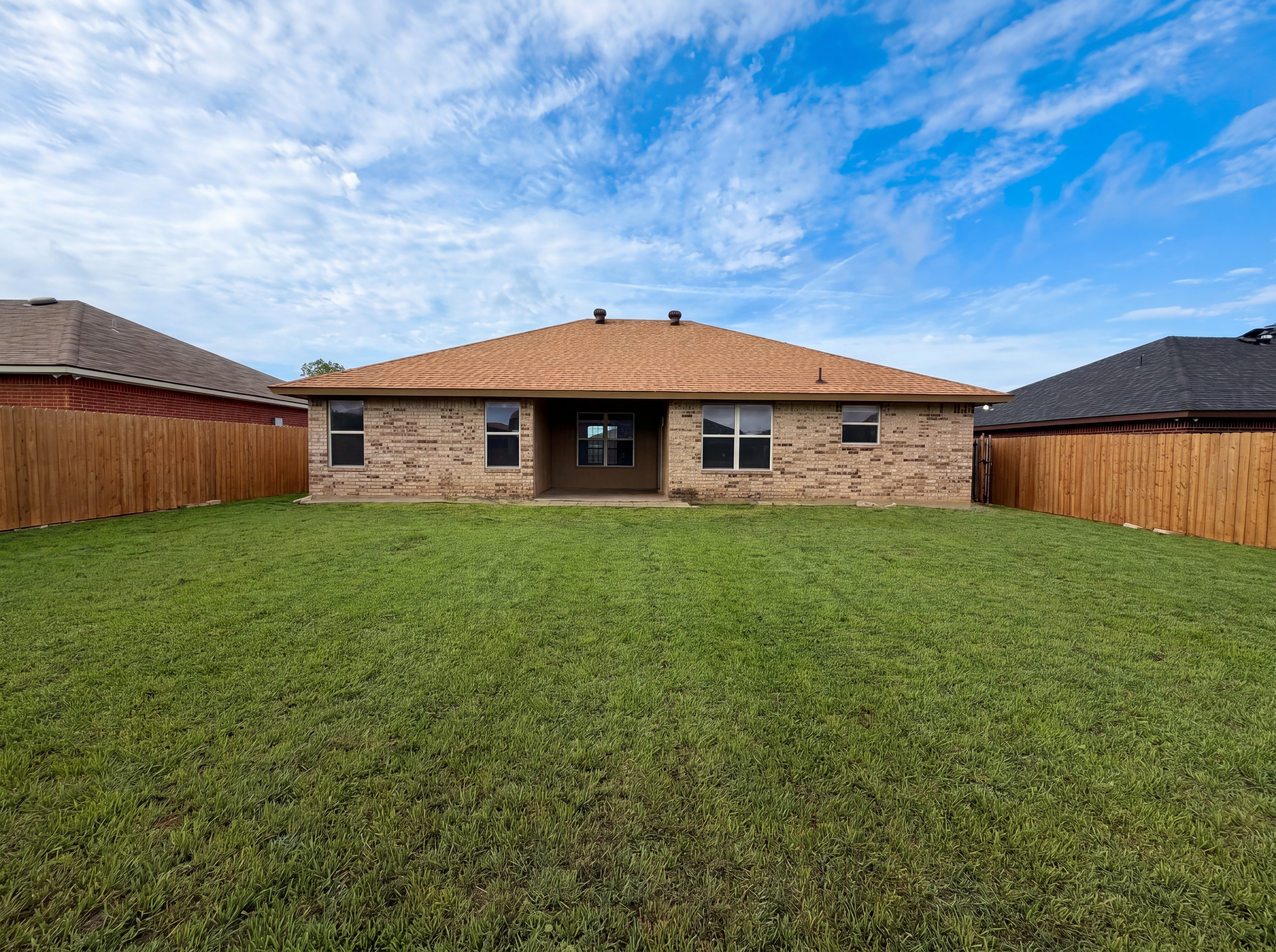 Photo 5 of 16 of 3905 Llano Estacado Ct, Killeen, TX