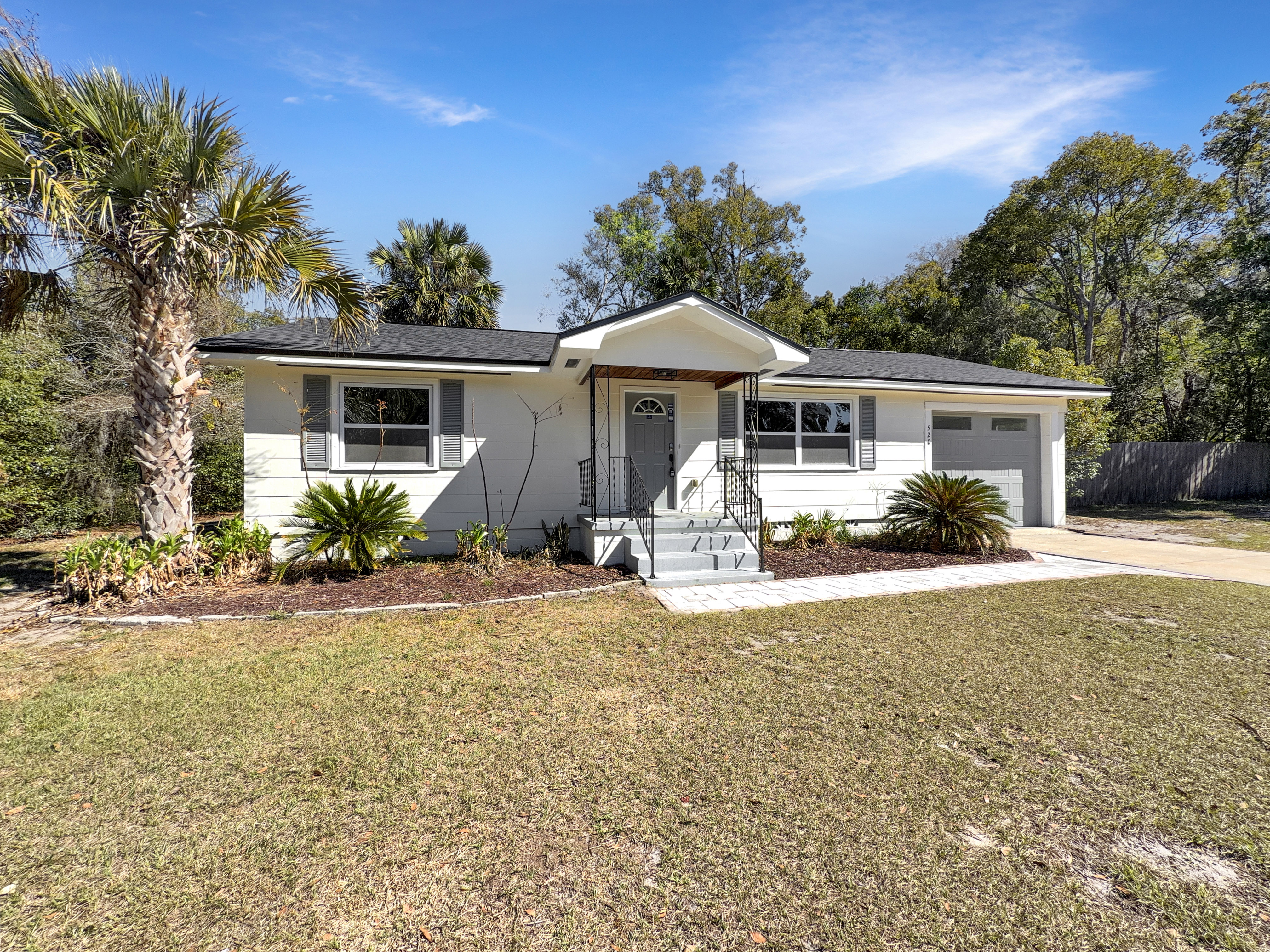 Photo 6 of 21 of 520 Sumner Ave, Orange City, FL
