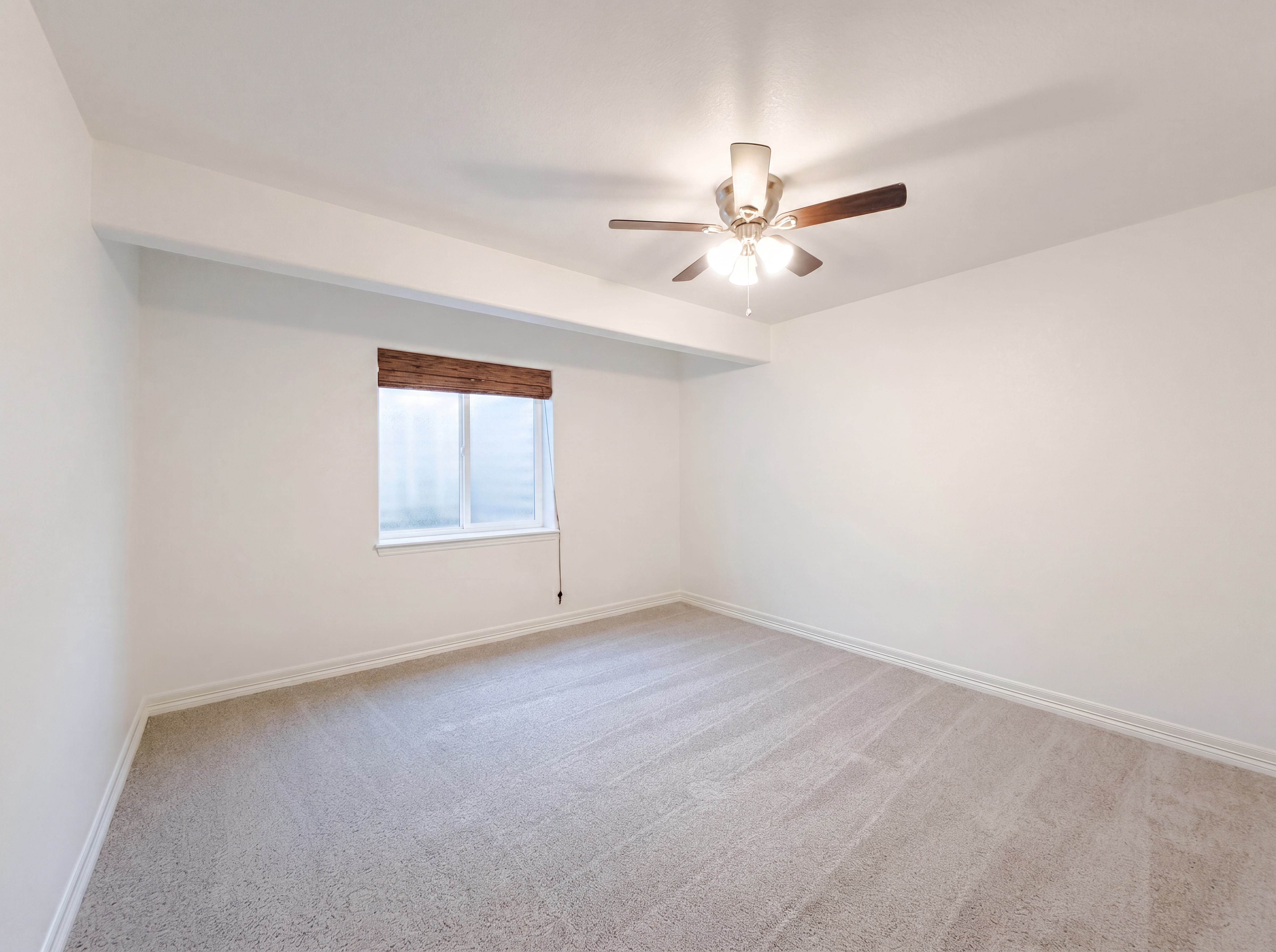 Photo 12 of 47 of 2403 Tabor St, Berthoud, CO