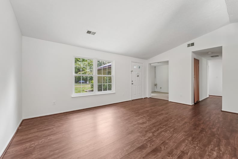 Property photo 3 of 1502 Clearfield Cir