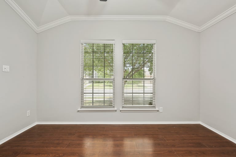 Photo 8 of 26 - 1704 Quail Grove Dr, Fort Worth, TX 76177