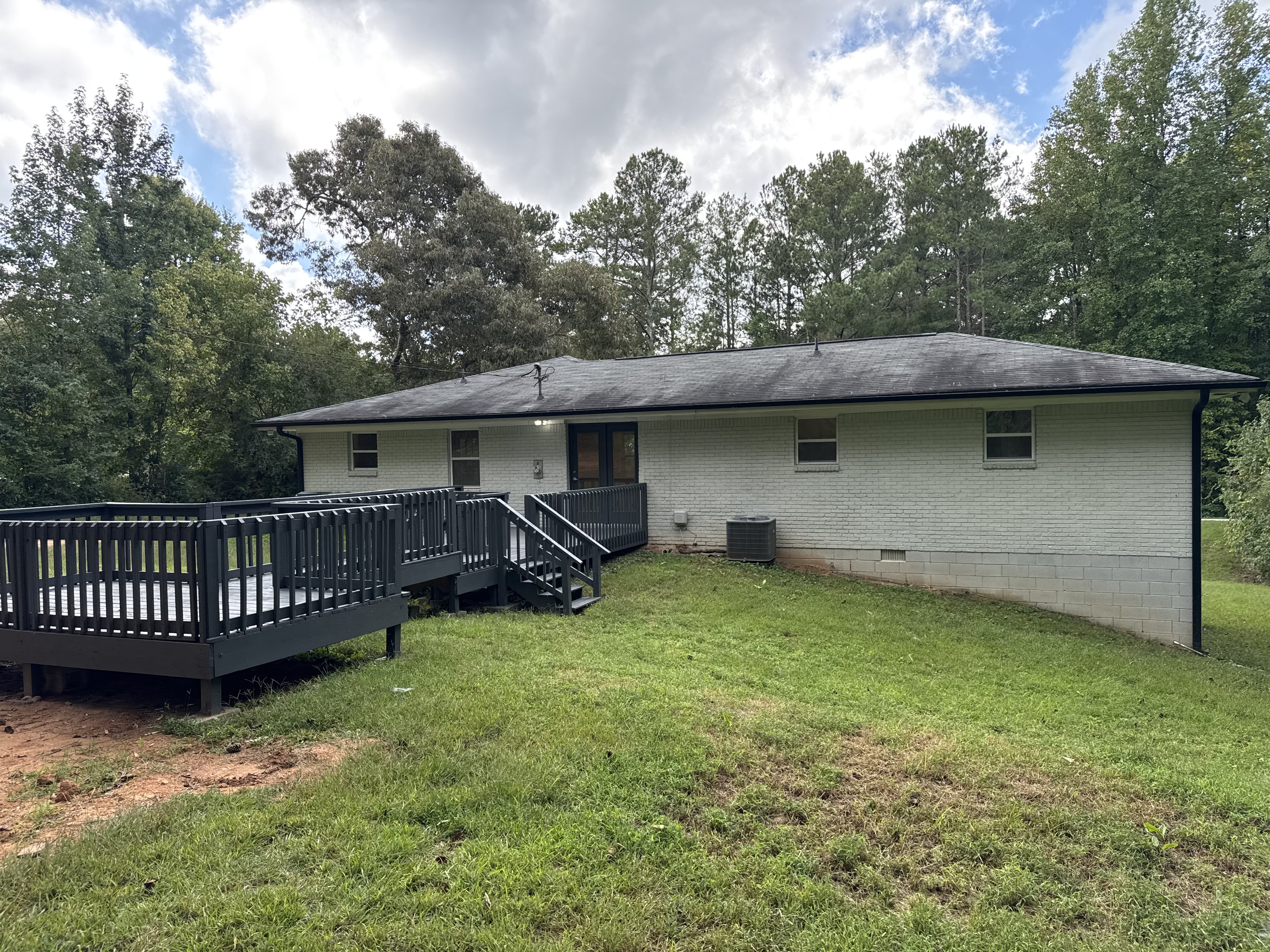 Photo 23 of 27 of 4141 E Fairview Rd SW, Stockbridge, GA