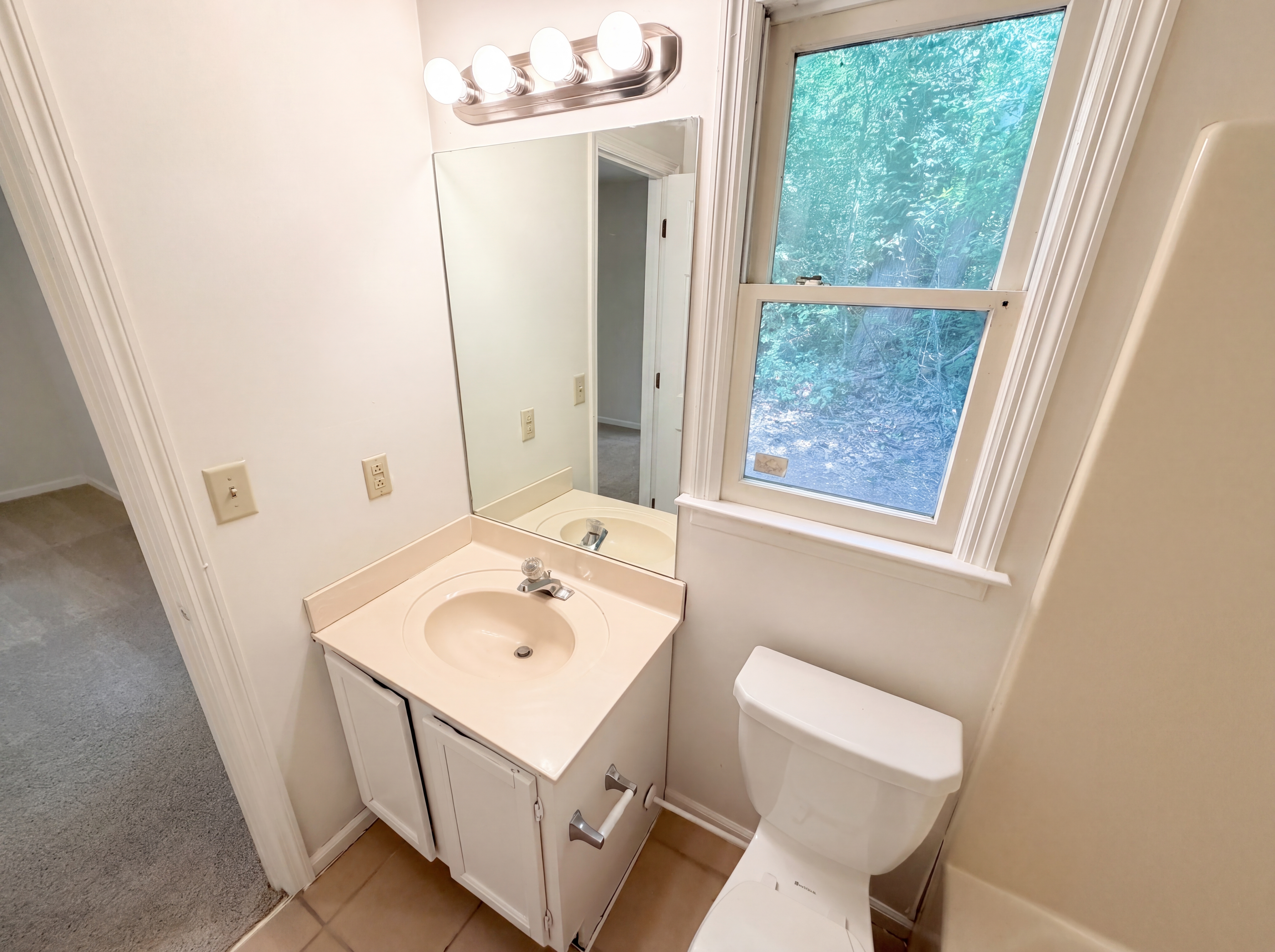 Photo 18 of 26 of 1150 Magnolia Way SE, Smyrna, GA