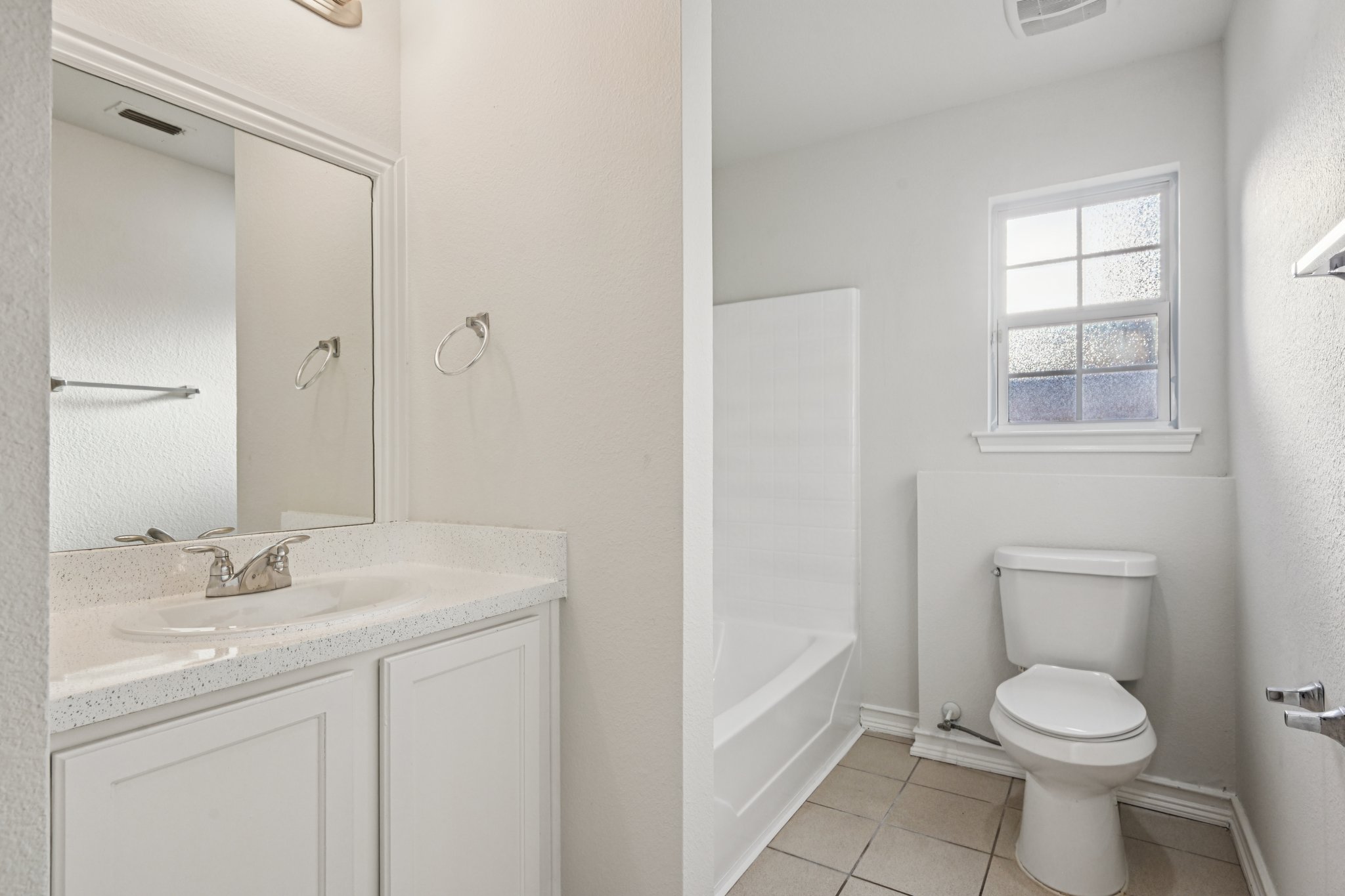 Photo 25 of 38 of 2714 Silkwood St, Dallas, TX