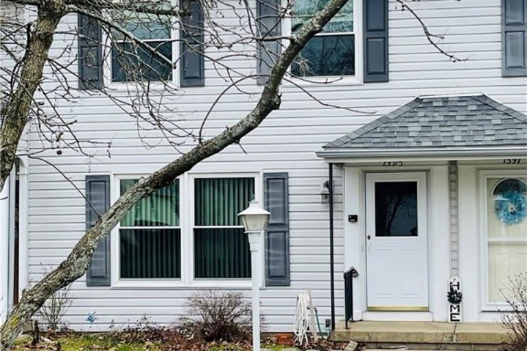 1395 S Azalea Blvd, Barberton, OH 44203 Opendoor