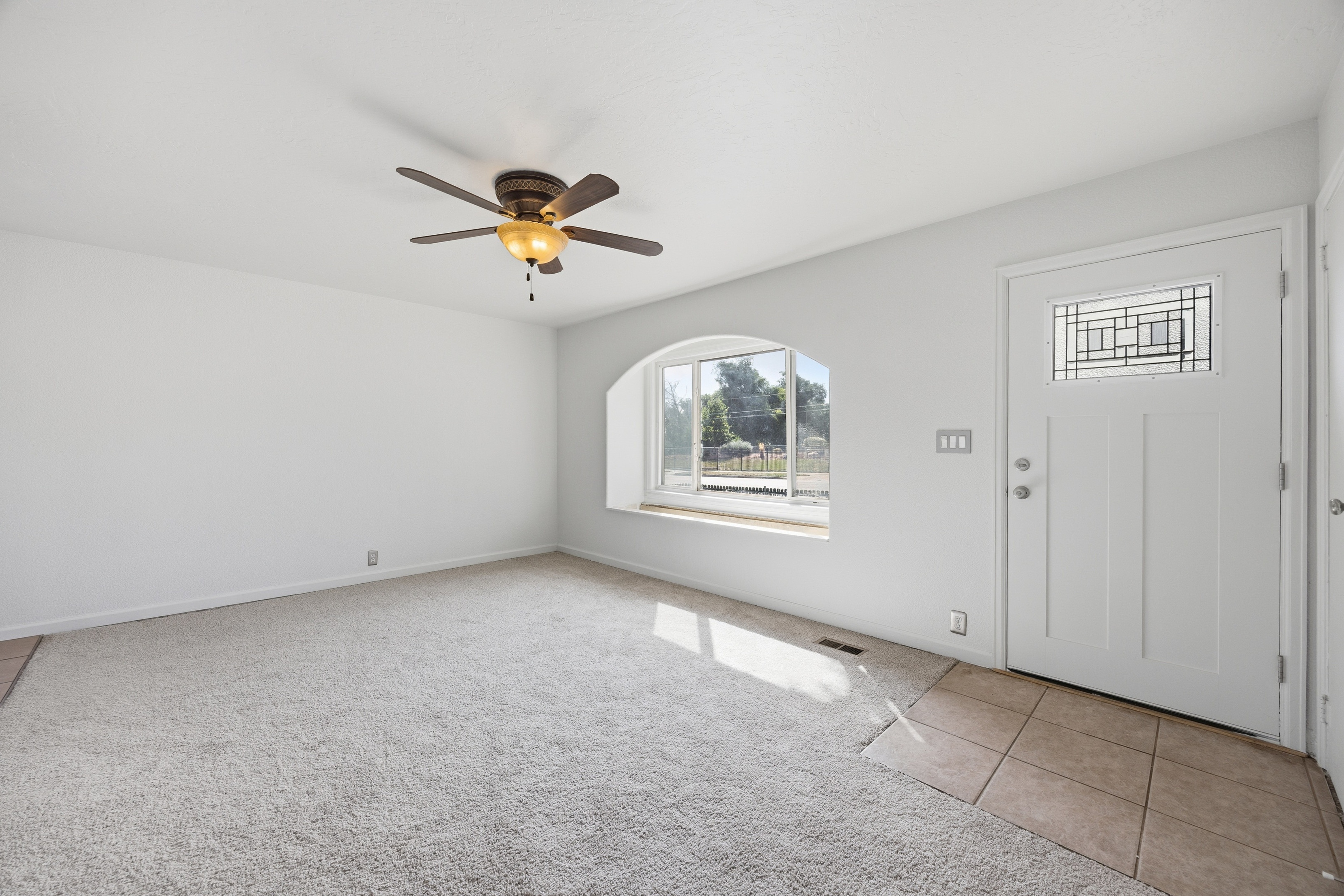 Photo 8 of 63 of 412 Lynn Ave, Colorado Springs, CO
