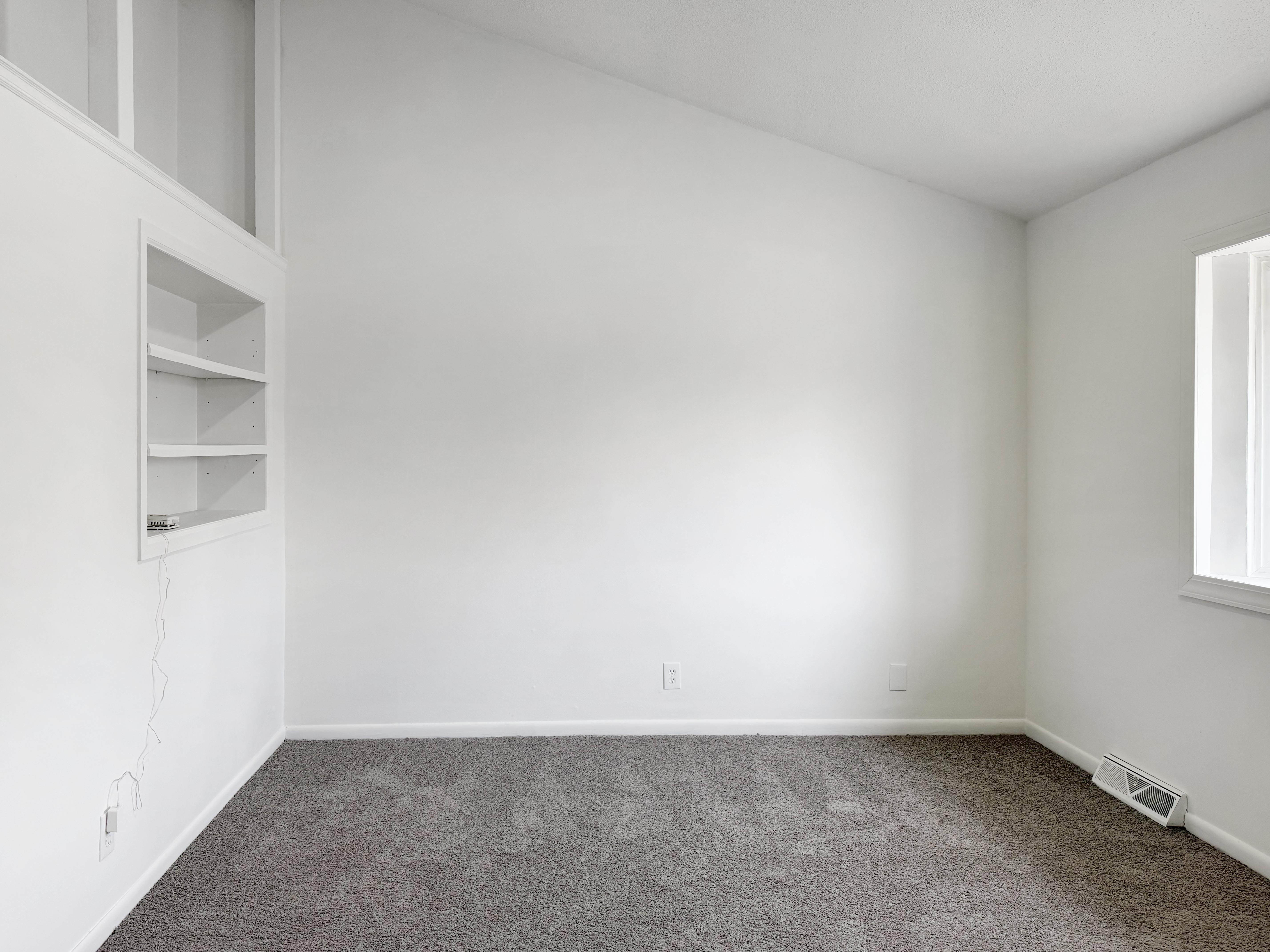 Photo 9 of 16 of 5342 N Palmer Ave, Kansas City, MO