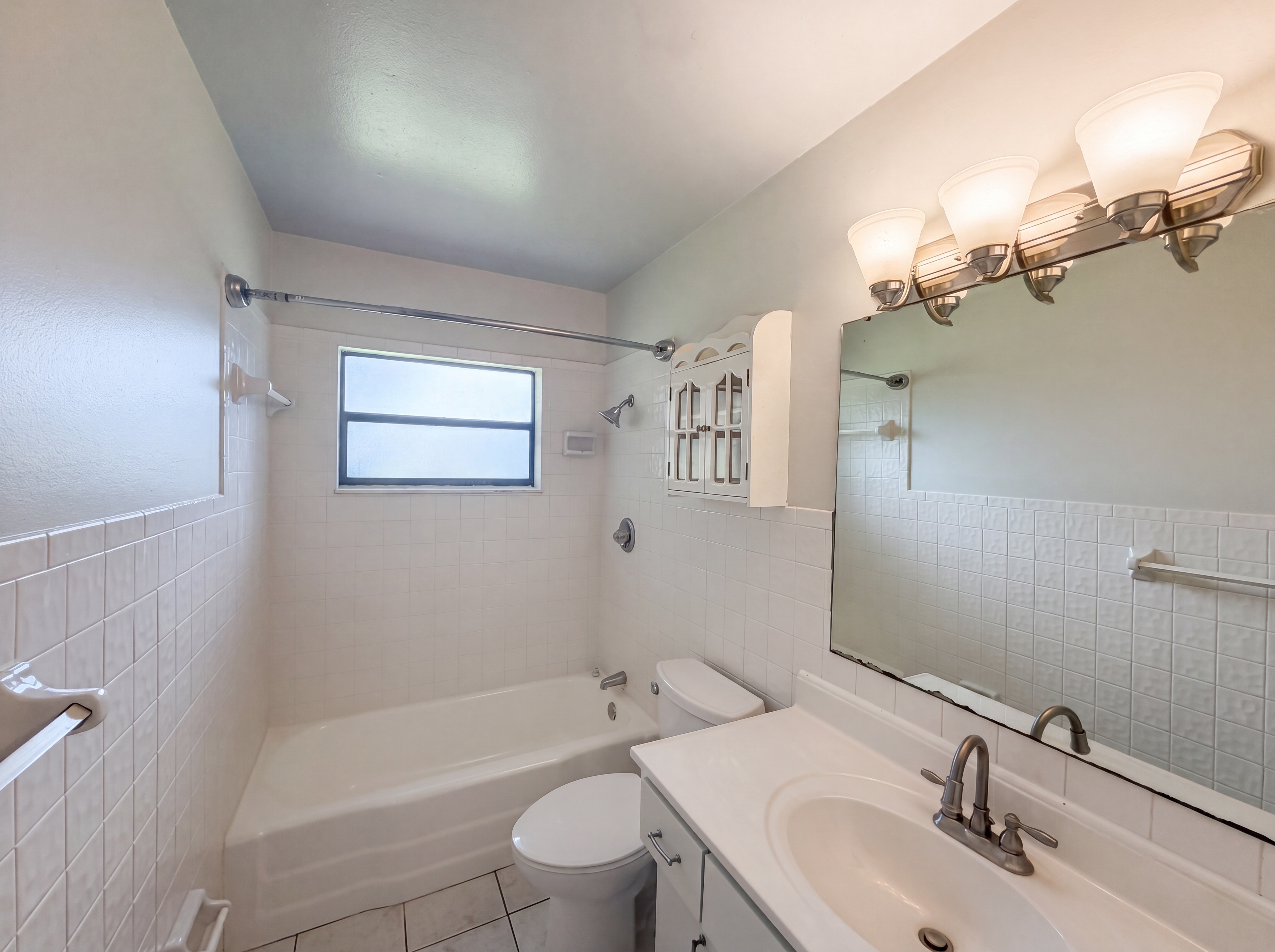 Photo 10 of 17 of 3129 Avenue W NW, Winter Haven, FL