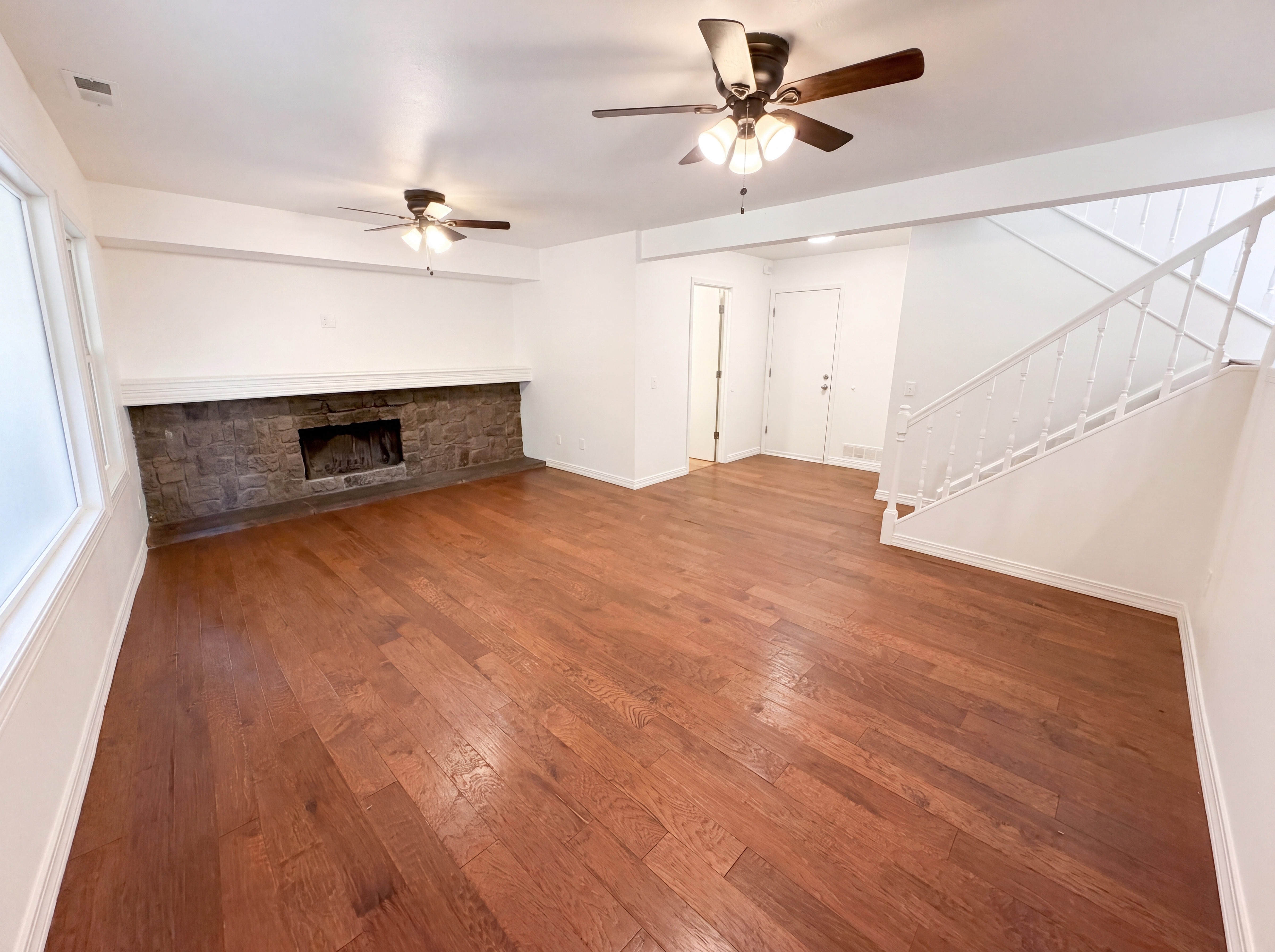 Photo 13 of 42 of 10330 E Weaver Pl, Englewood, CO