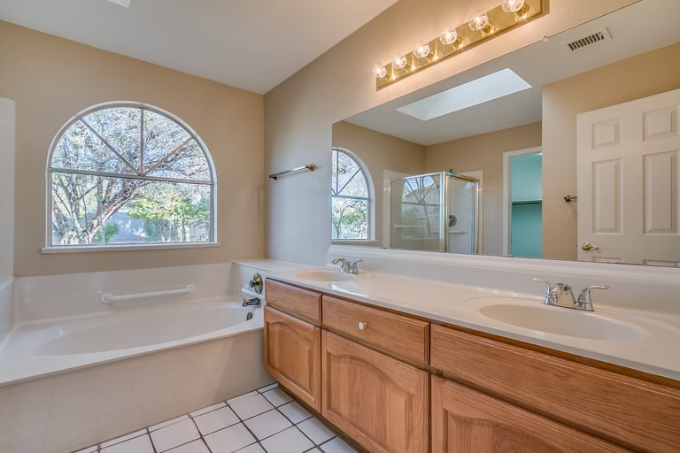 Photo 4 of 38 - 4822 E Hannibal Cir, Mesa, AZ 85205
