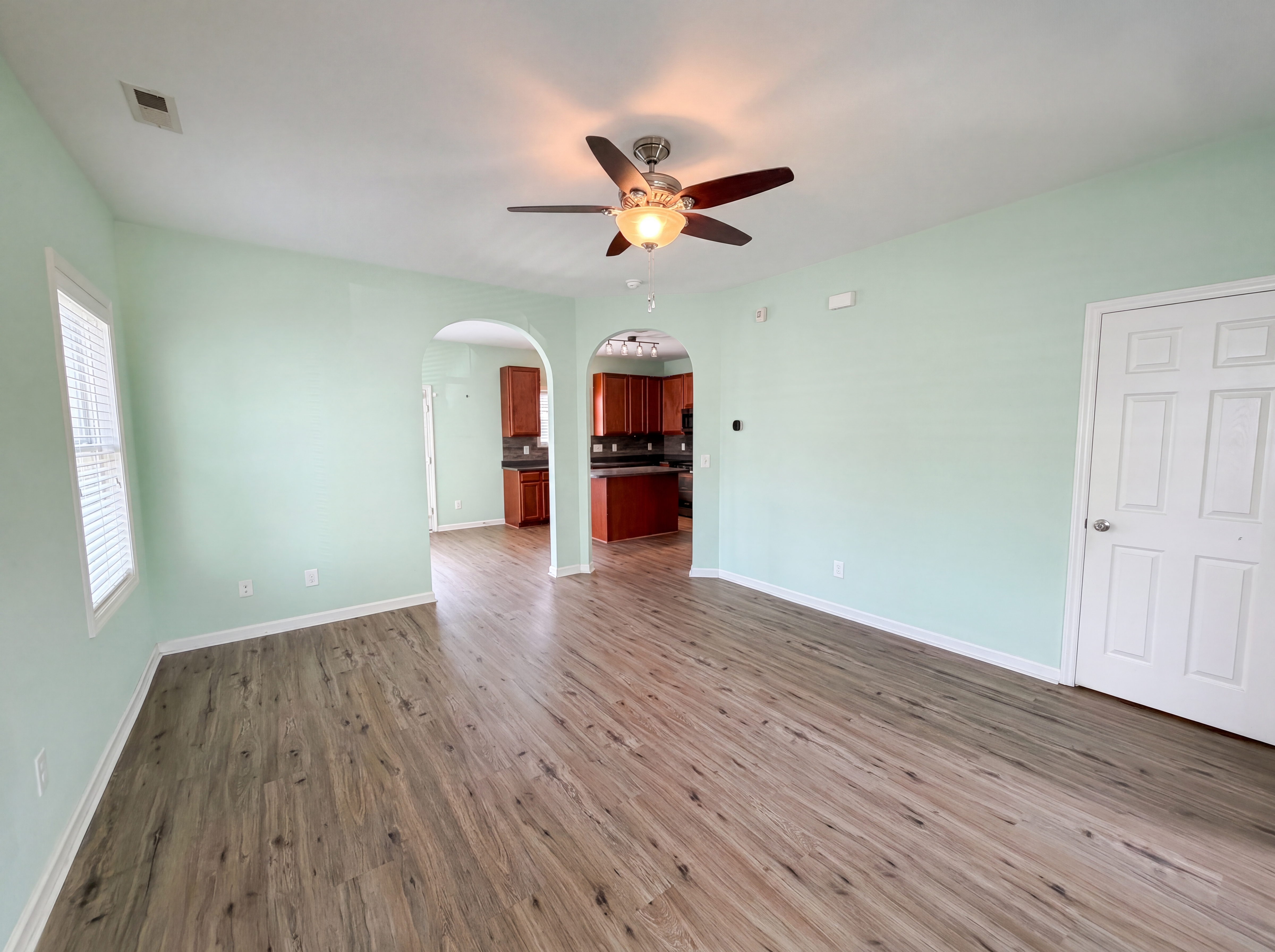 Photo 3 of 17 of 1305 Silver Dr, Mebane, NC
