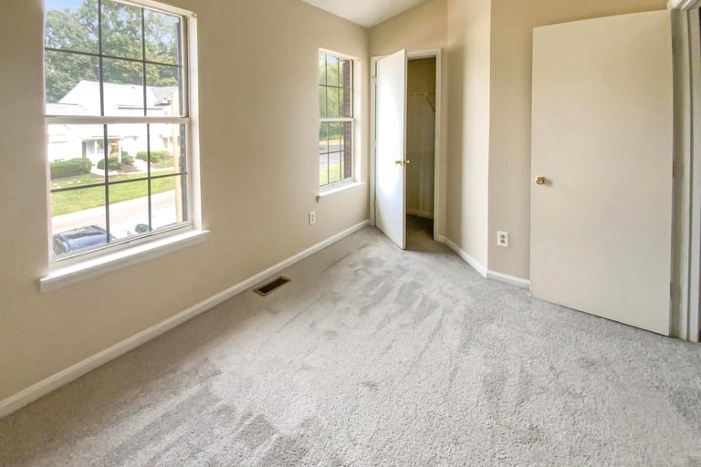 6218 Windsor Gate Ln, Charlotte, NC 28215 Opendoor