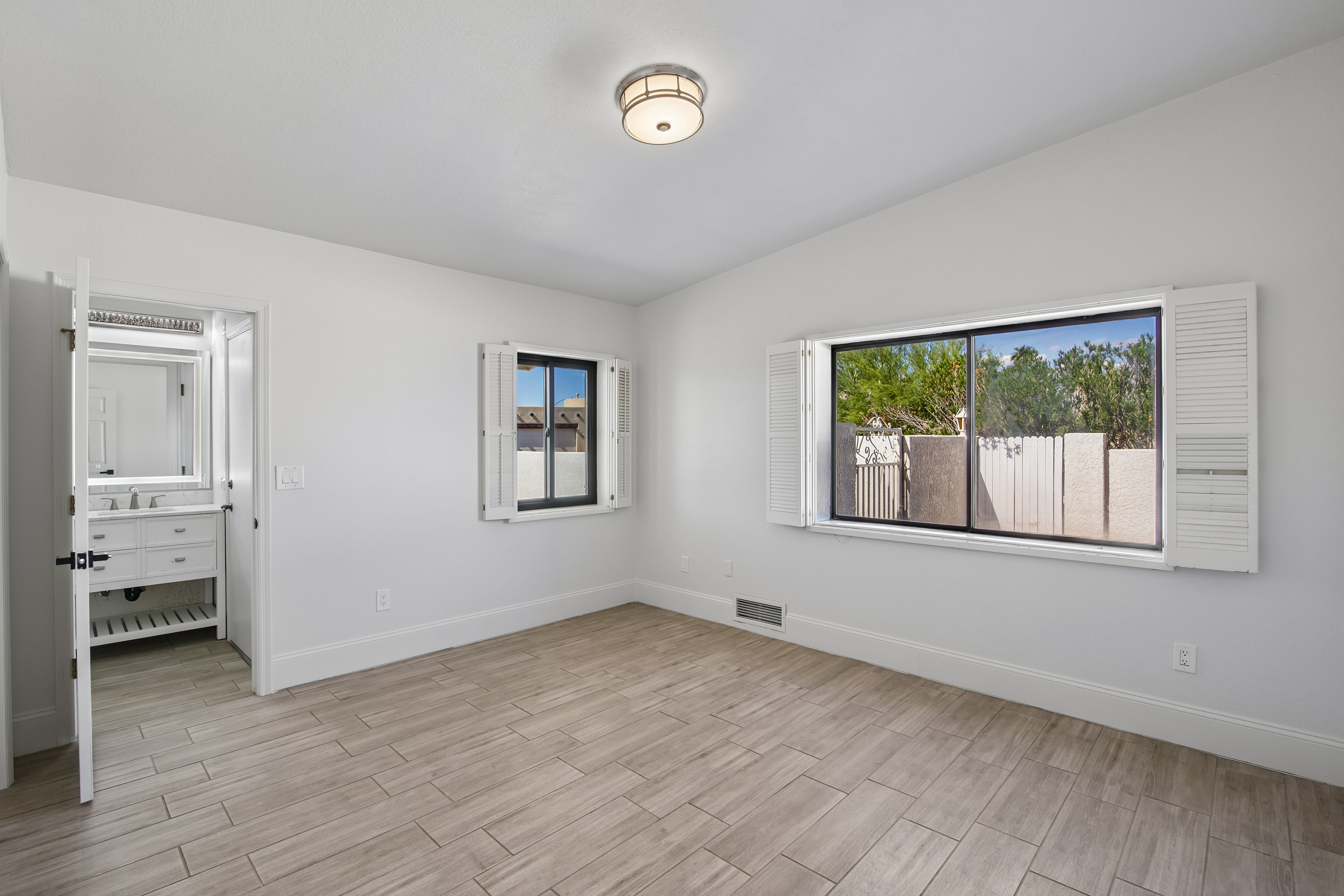Photo 31 of 46 of 8331 N Rose Marie Ln, Tucson, AZ
