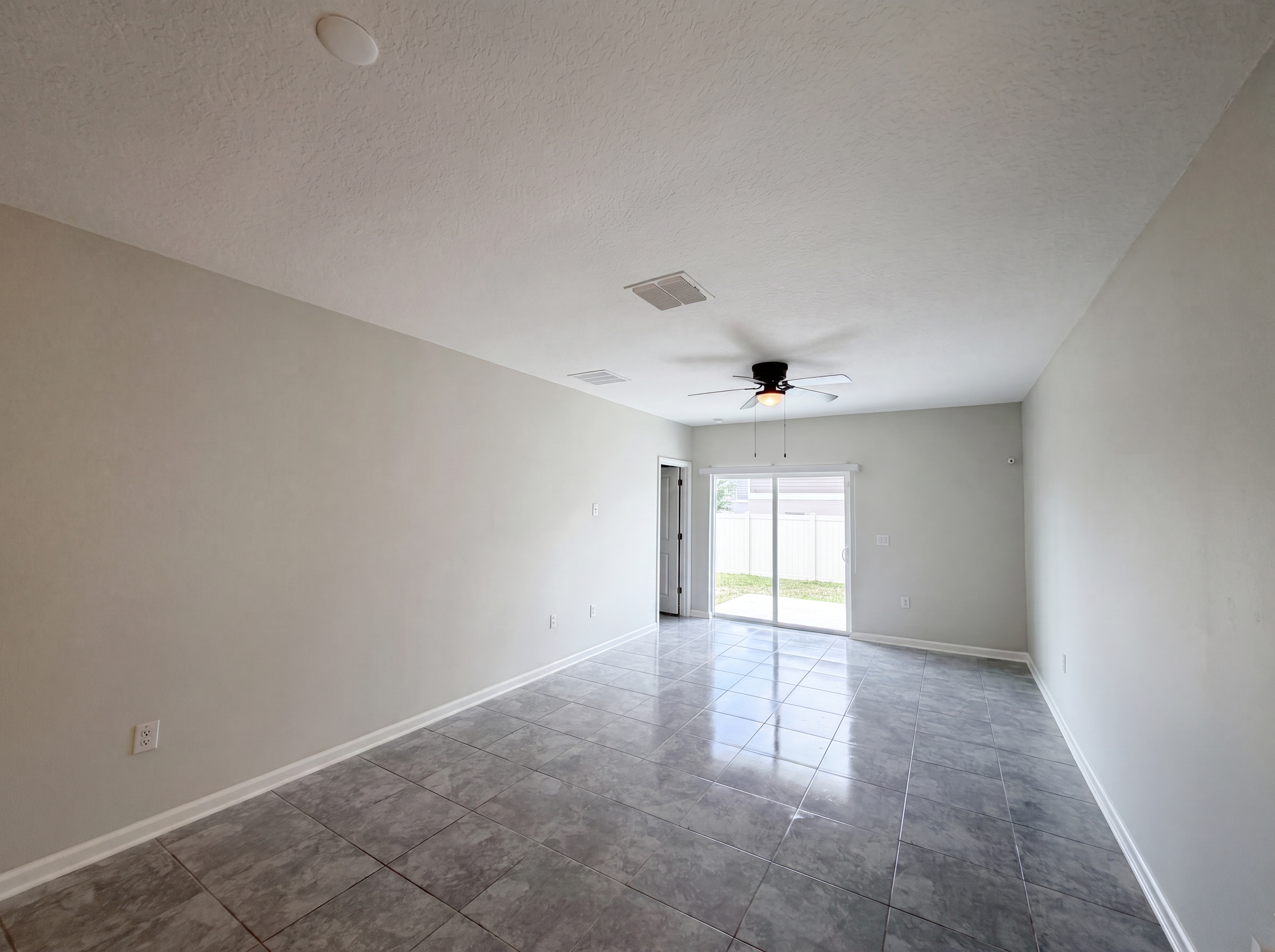Photo 8 of 21 of 2307 Burney Falls Ln, Davenport, FL