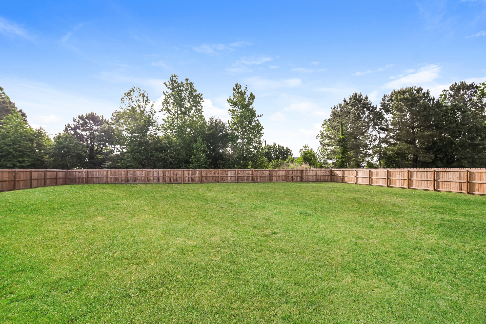 Photo 19 of 22 of 3411 Woodwind Ct, Kinston, NC
