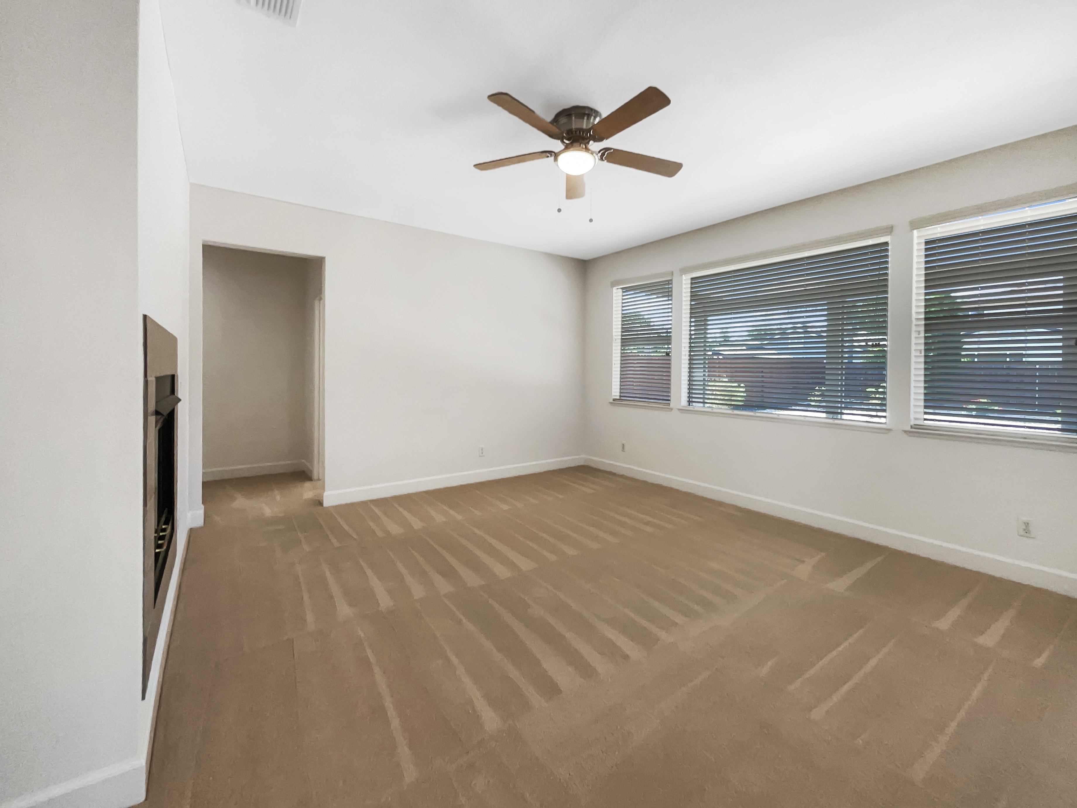 Photo 3 of 47 of 1709 Monte Vista Ct, West Sacramento, CA