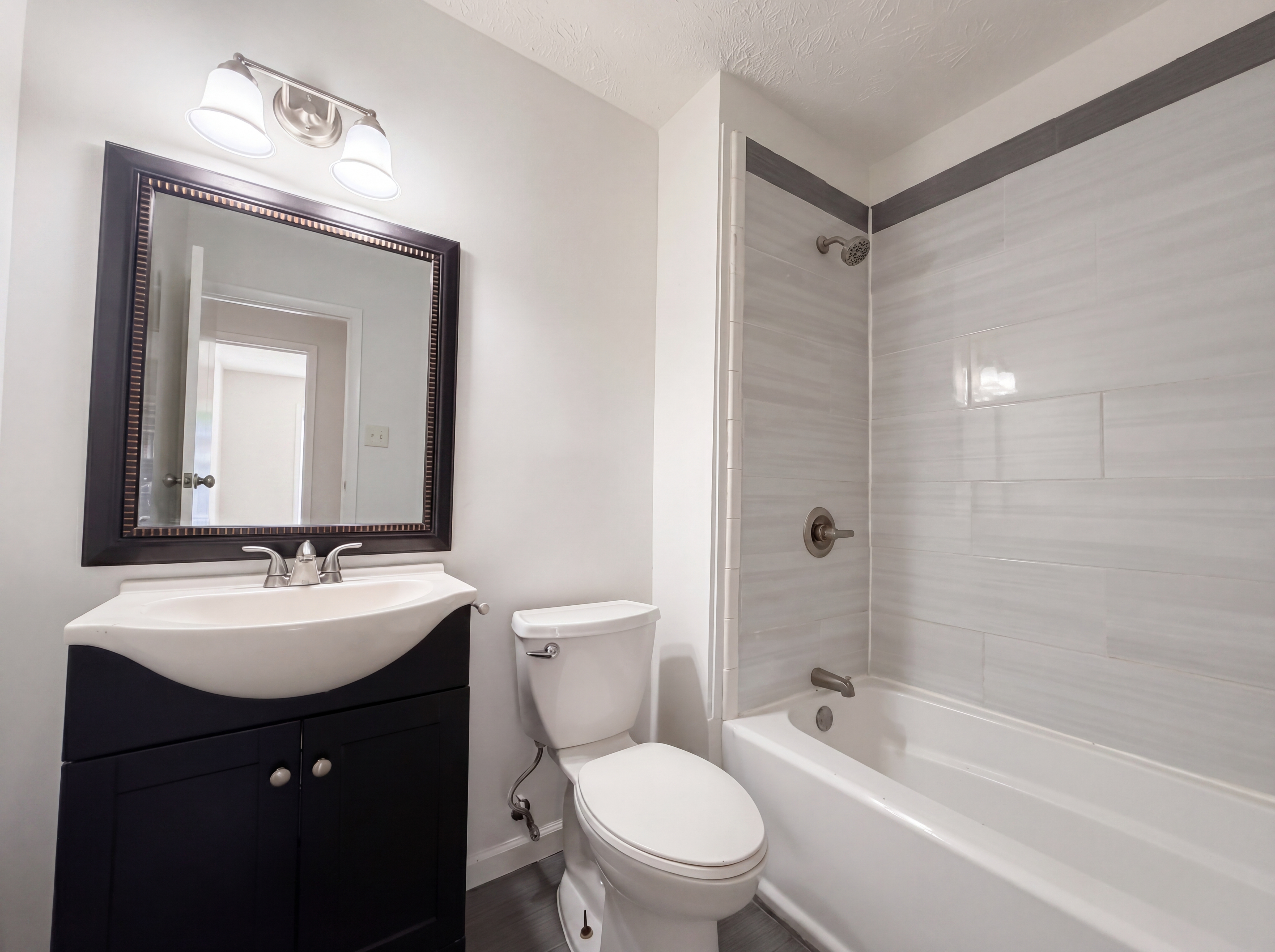 Photo 9 of 16 of 1010 Buckhurst Dr, Atlanta, GA
