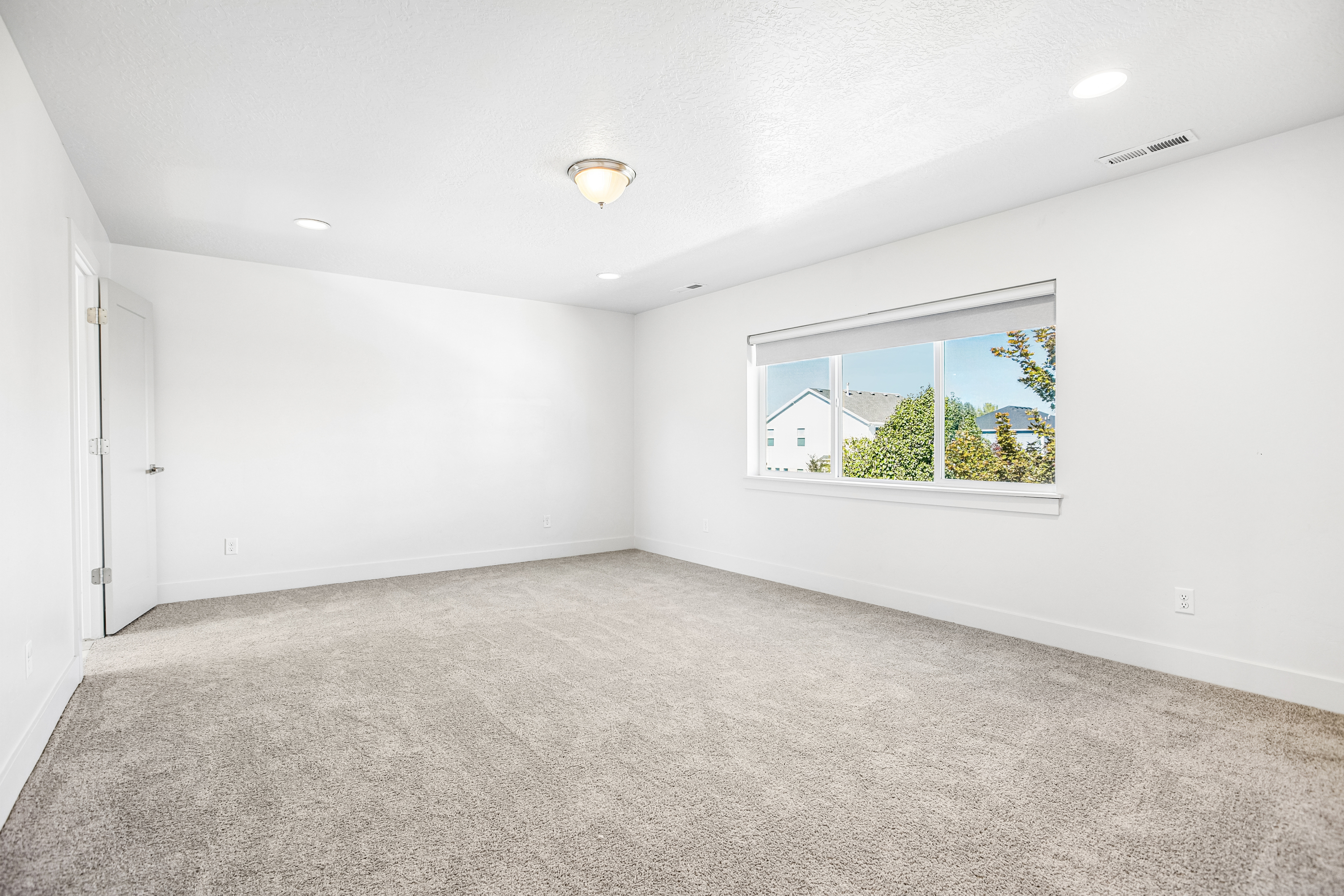 Photo 4 of 43 of 2462 W Bluestem Dr, Lehi, UT